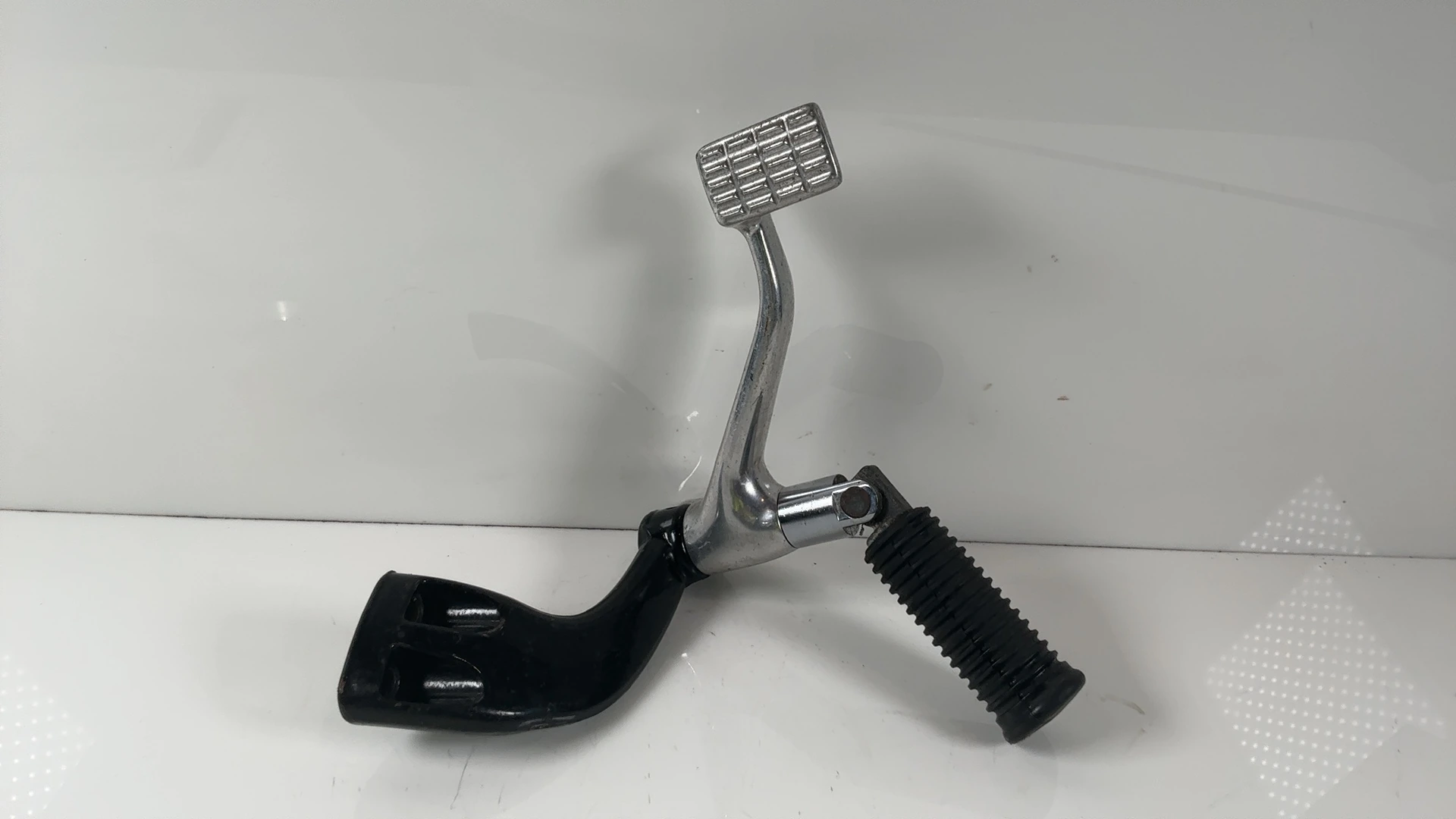 Harley Sportster XL1200 1200 Right Mid Control Brake Pedal 2004-13 OEM 42971-04