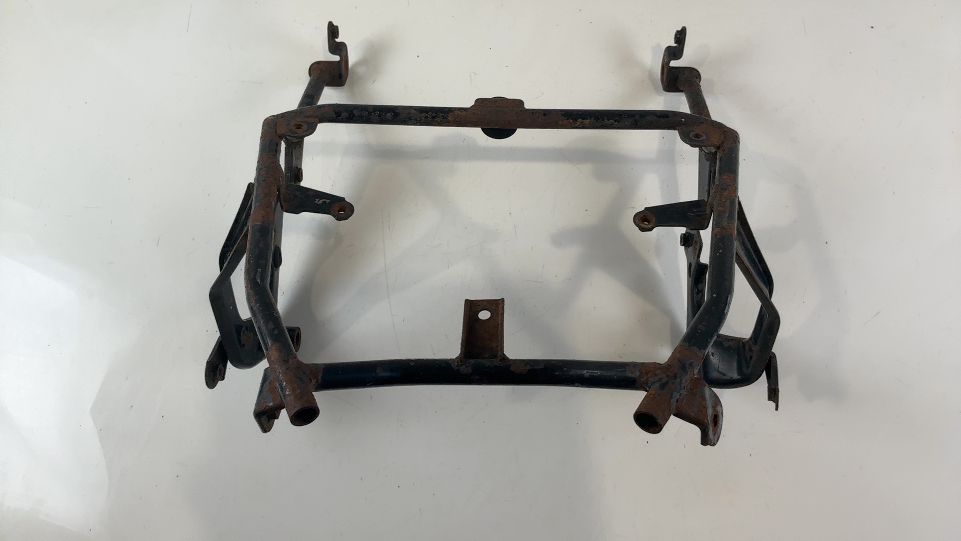 Kawasaki Ninja GPZ900R ZX900A 900CC Fairing Lower Bracket 1984-1986 11043-1452 - Image 1