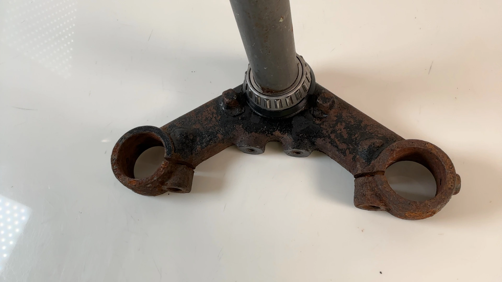 Yamaha XS400 XS360 XS250 Lower Fork Bridge Clamp 1976-1982 OEM 1L9-23340-00-90 - Image 4