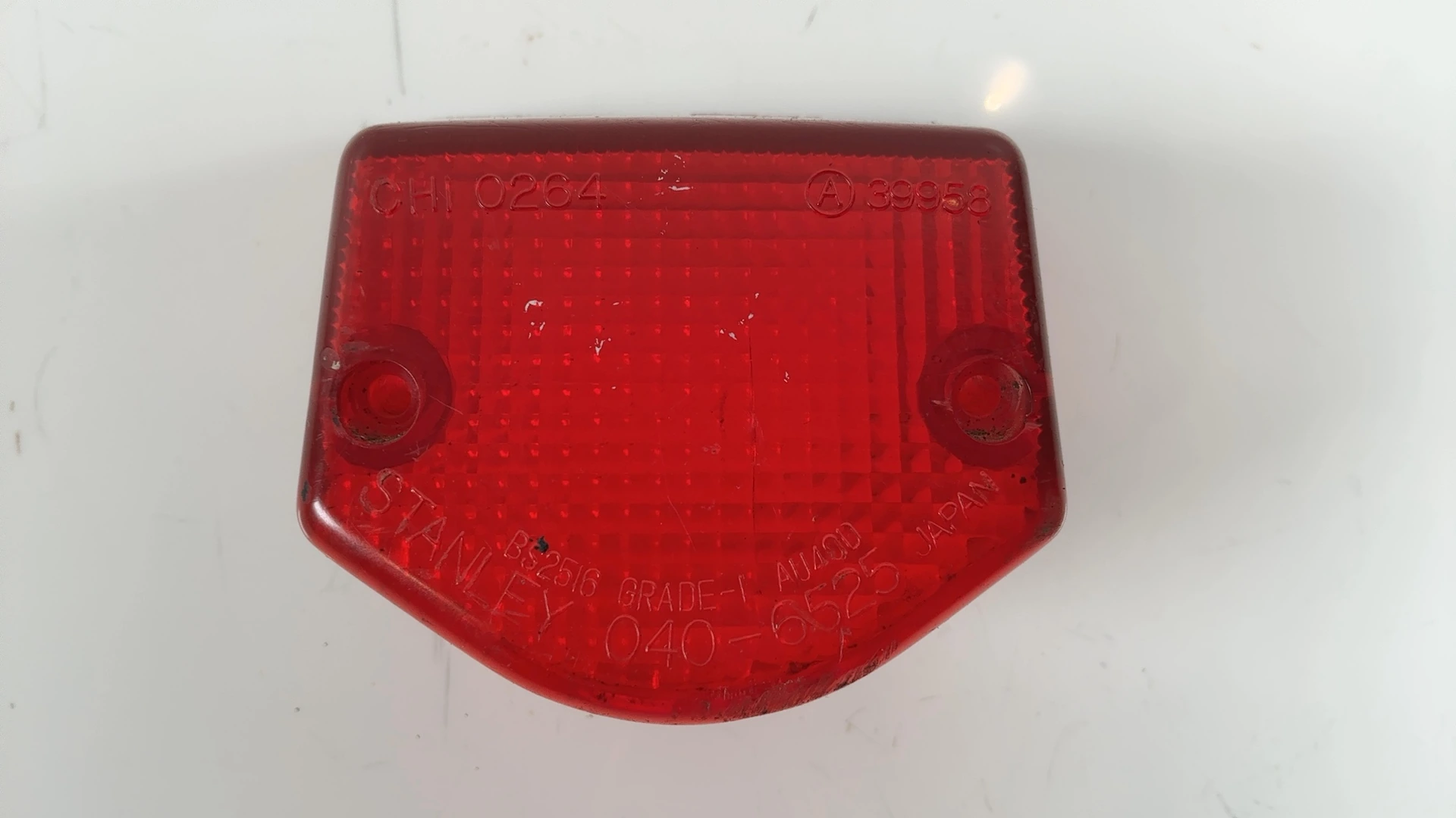 Yamaha DT125LC Mk1 125cc Tail Light Lens 1982-1984 OEM 10V-84521-00 - Image 2