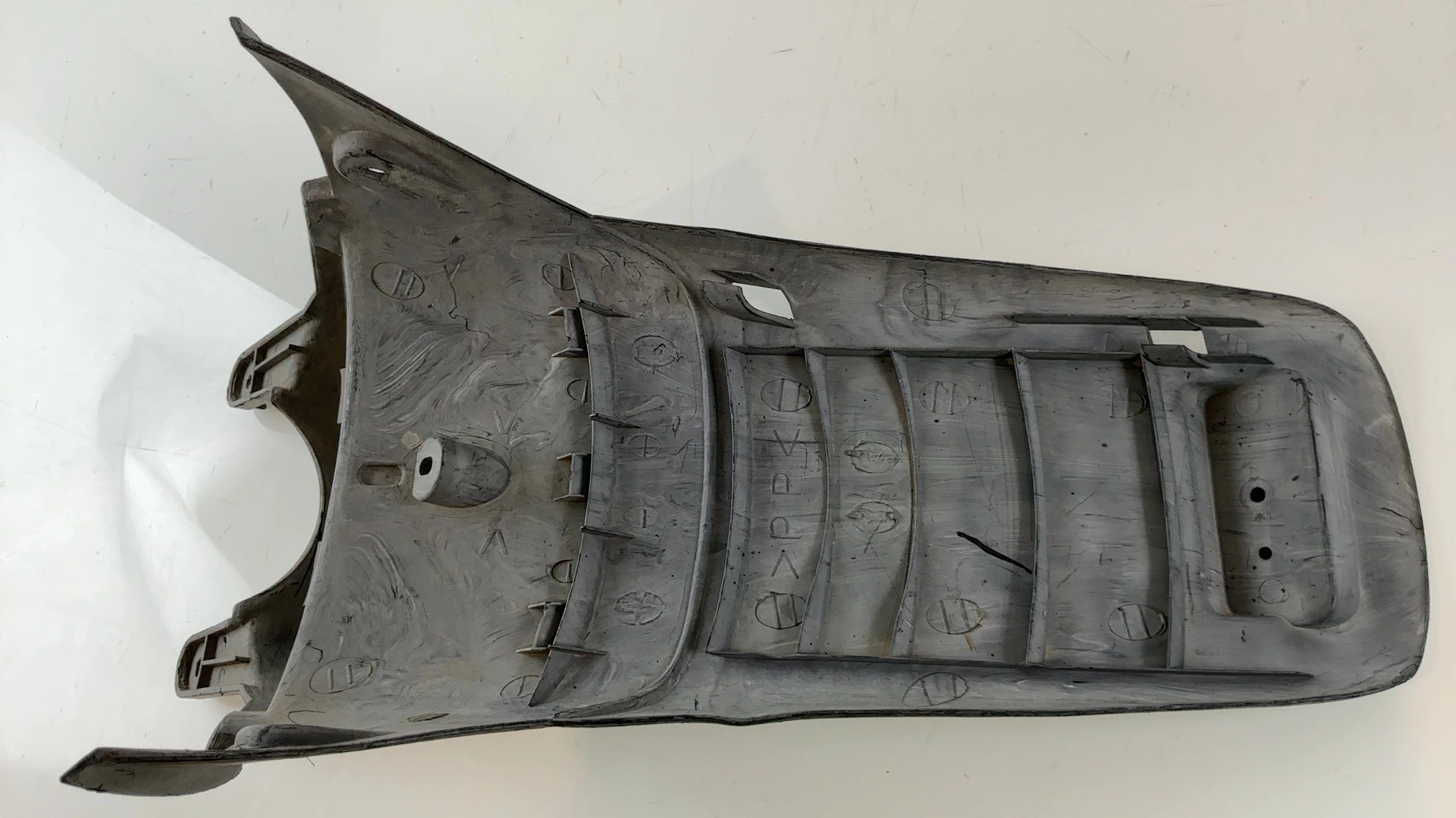 Yamaha Neo's YN50 50cc Rear Fender Mudguard 1997-2007 OEM 5AD-F1611-01 - Image 2
