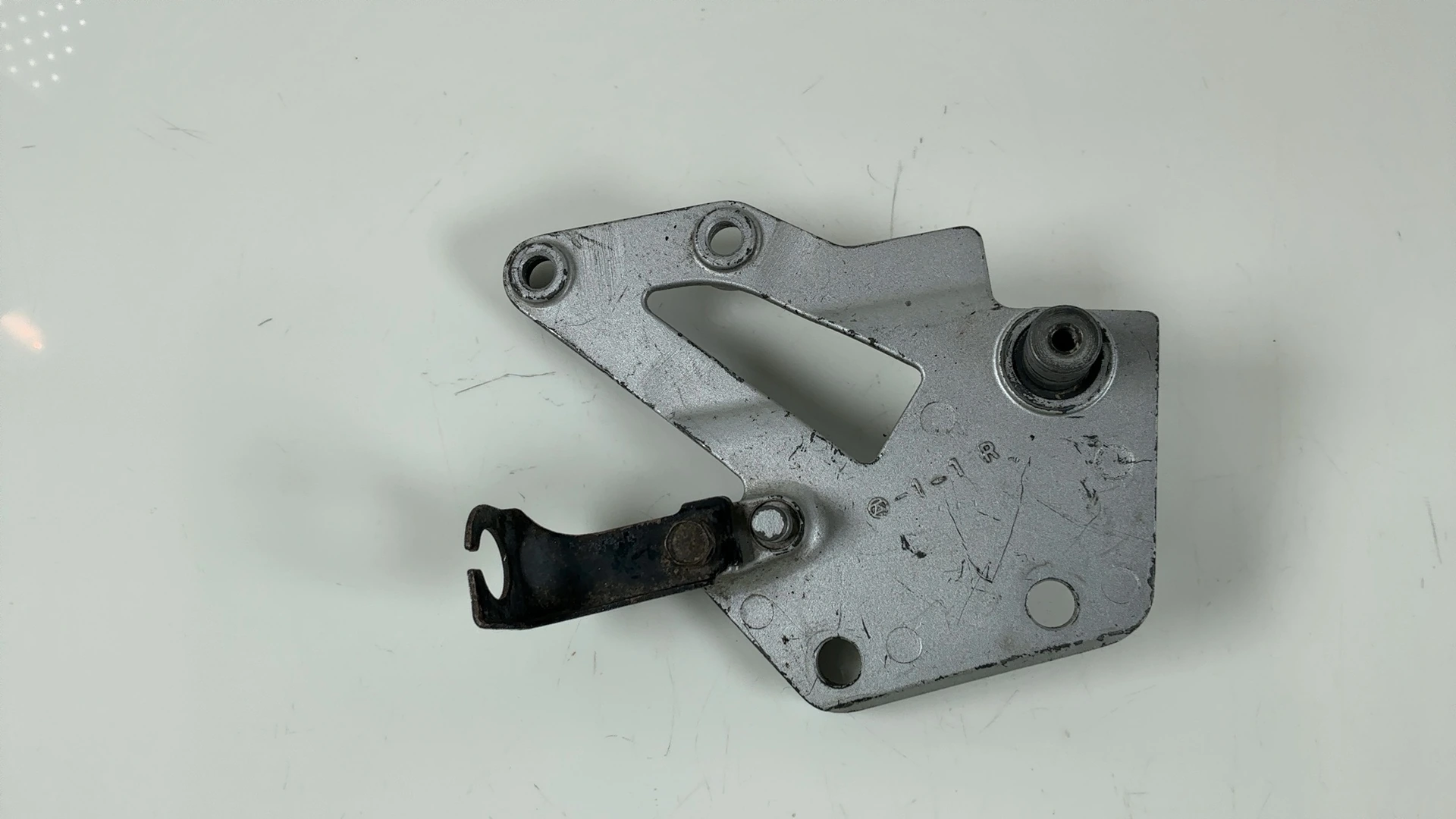 Kawasaki GPX600R Ninja ZX600 600cc Right Footrest Holder 1988-97 OEM 35011-1245 - Image 2