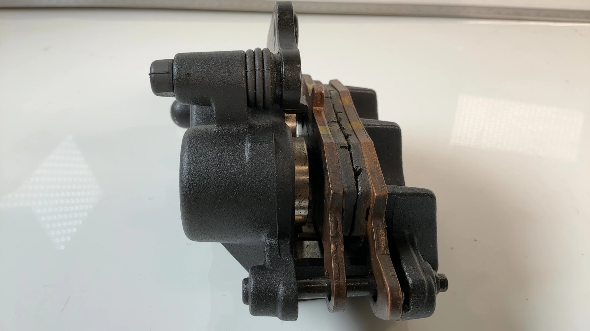 Kawasaki ER-6N ER650 650cc Right Front Brake Caliper 2009-2011 OEM 43080-0077-DJ - Image 6