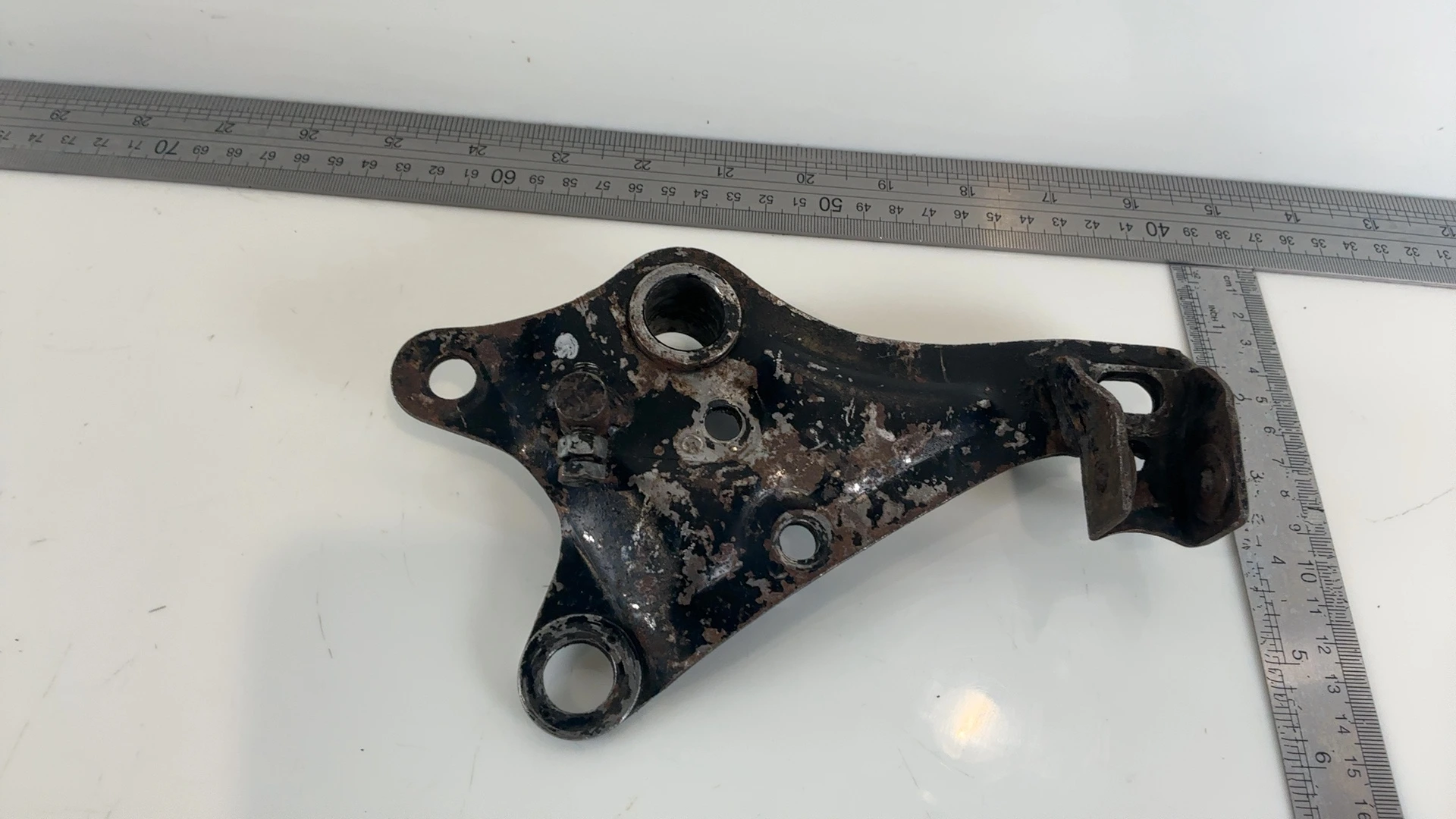 Yamaha RD250 RD350 250 CC Rear Right Footrest Bracket 1973-1975 OEM 360-21446-00 - Image 4