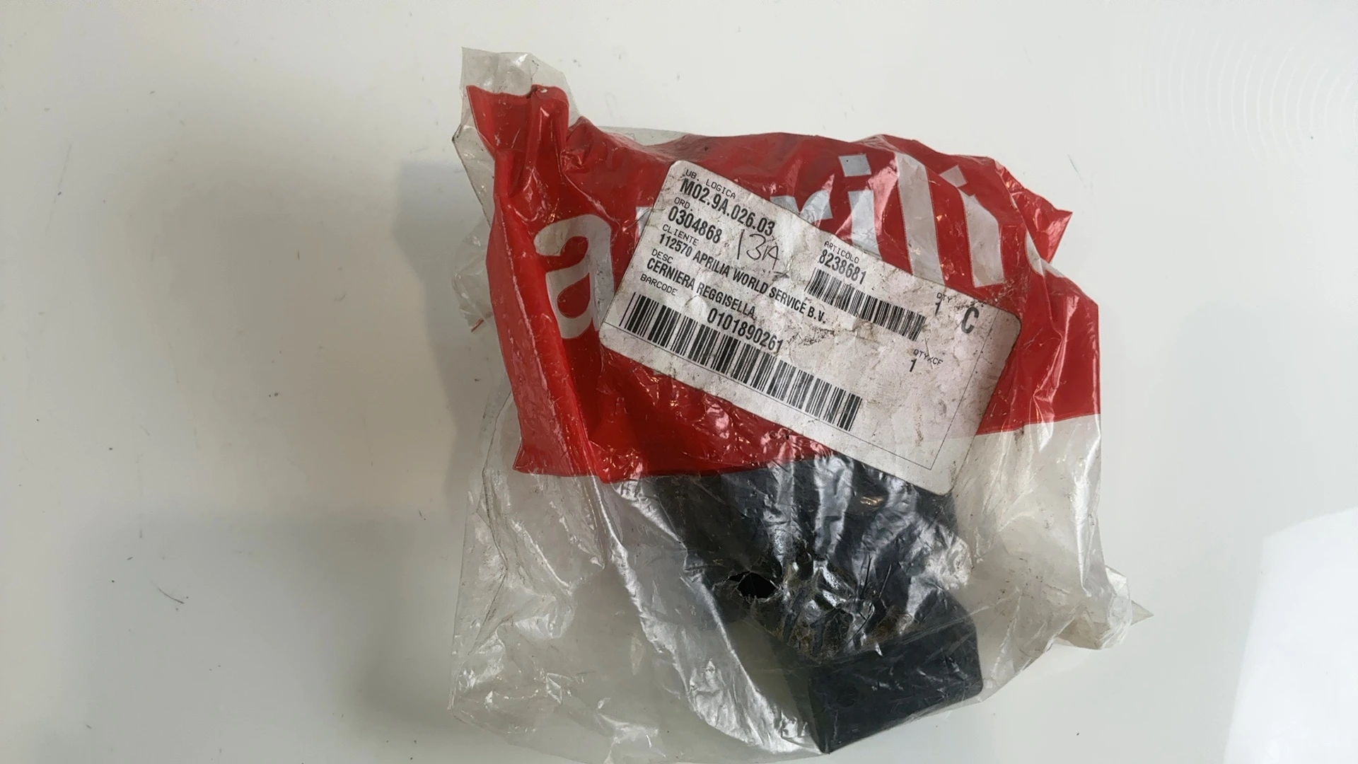 Aprilia SR 50 CC Seat Hinge Bracket 1997 1998 OEM AP8238681 - Image 6
