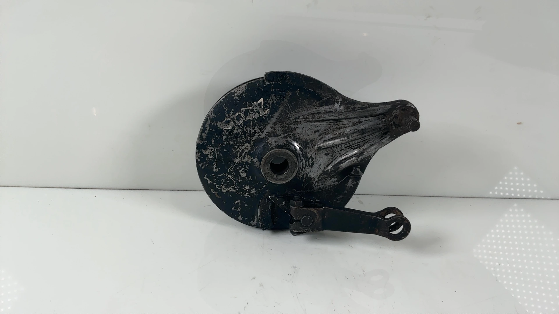 Kawasaki Z200 KZ200 200 CC Rear Brake Plate Drum 1977-1984 OEM 41035-1090 - Image 1
