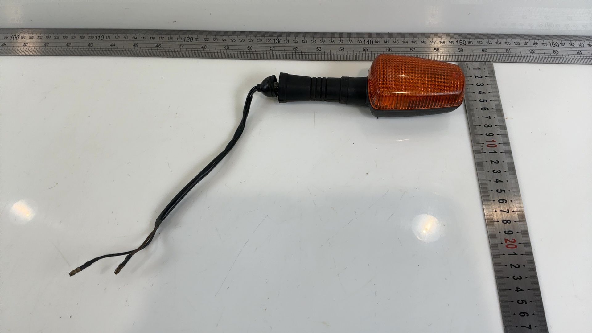 Yamaha XJ600 XJ600N 600 CC Rear Right Turn Signal 1994-2004 OEM 3UY-83340-00-00 - Image 3