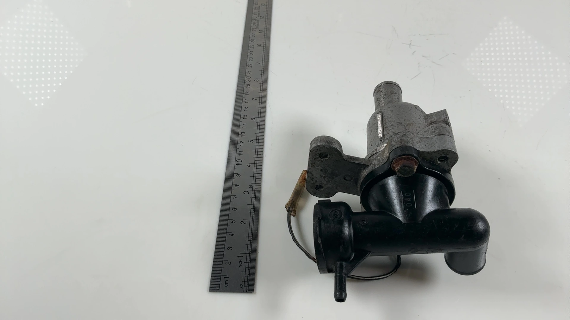 Suzuki RF600R GN76A 600cc Thermostat Housing 1993-1996 OEM 17662-21E00 - Image 4