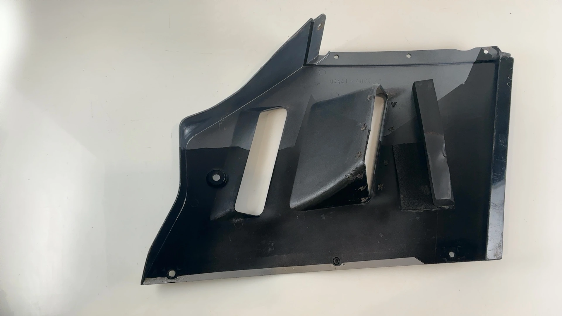 Suzuki GSX-R1100 GSXR 1100 Left Mid Fairing 1989-1990 OEM 94441-40C00 - Image 2