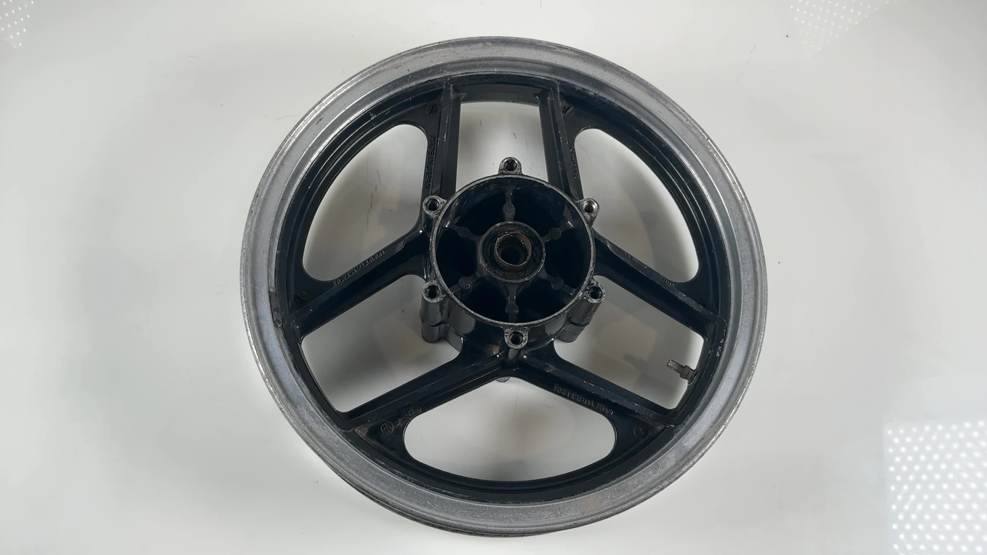 Kawasaki Ninja GPZ900R ZX900A 900cc Front Wheel Rim 1984-1989 OEM 41073-1340 - Image 10