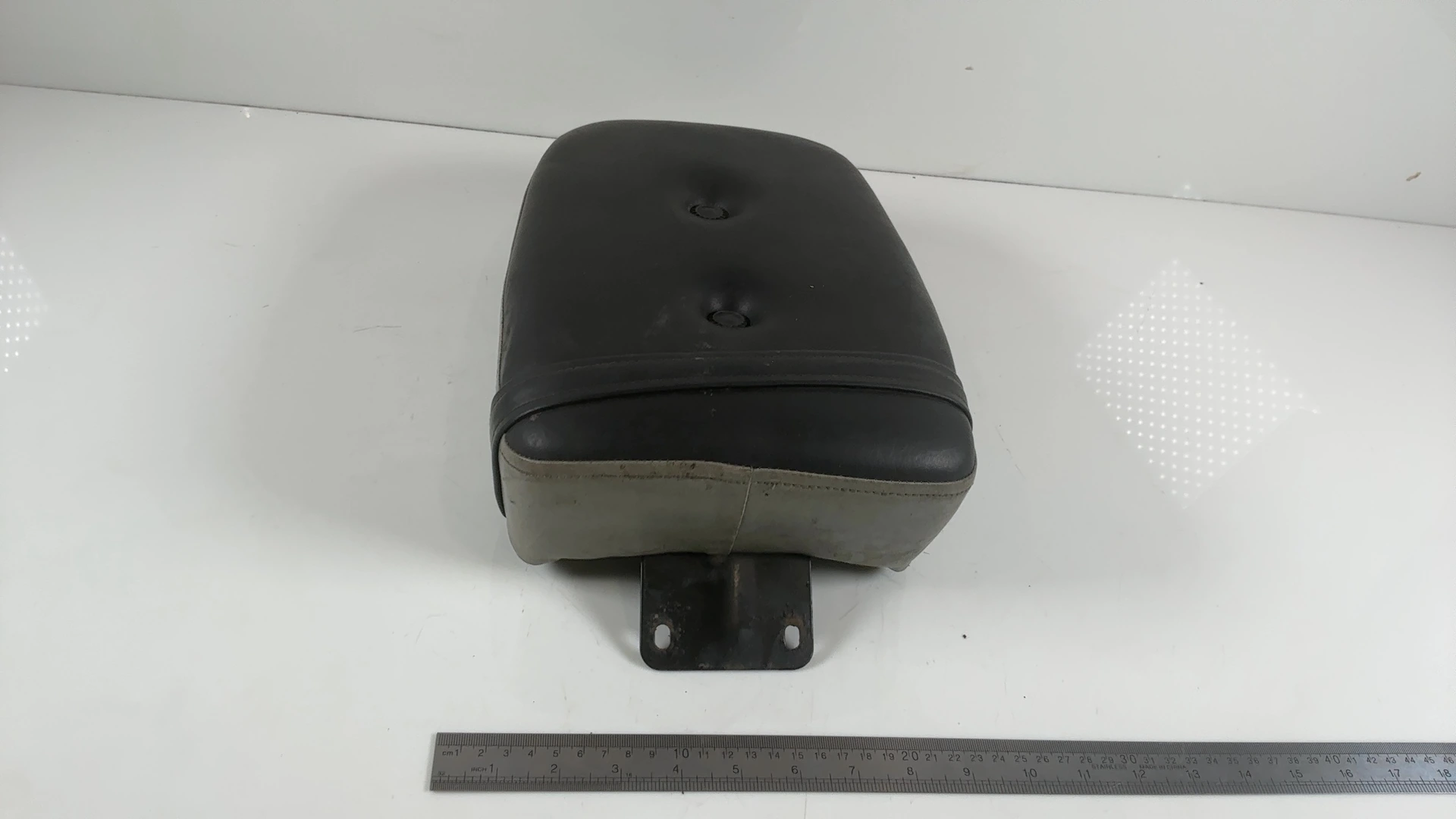 Kawasaki Vulcan Custom VN125 125cc Rear Passenger Seat 2005-06 OEM 53001-1979-MA - Image 5