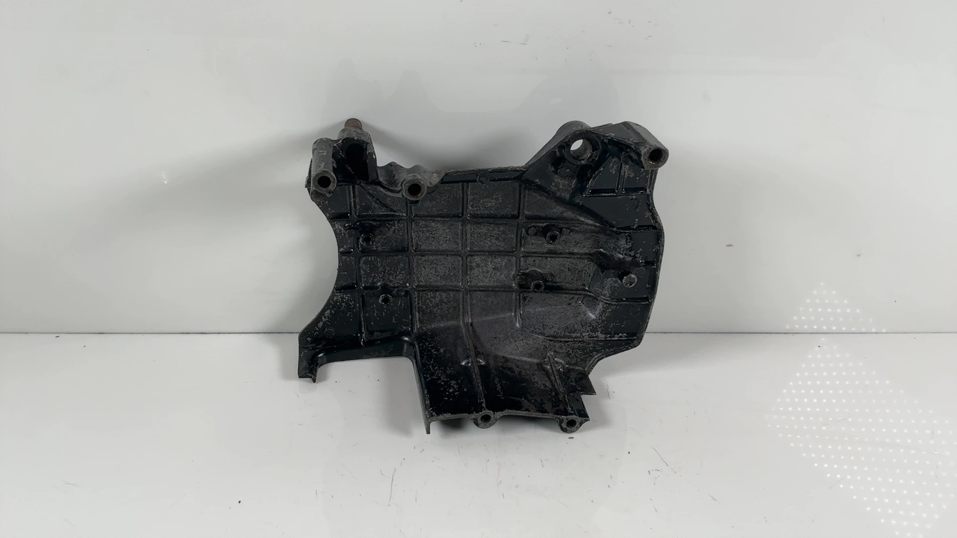 Kawasaki GPz550 ZX550A 550cc Front Sprocket Cover 1981-1985 OEM 14026-1025 - Image 2