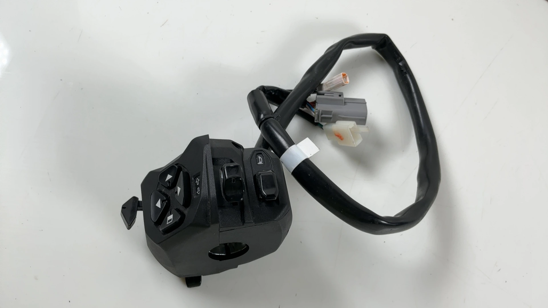Aprilia RSV4 Tuono V4 1100 Left Handlebar Switch 2025 2026 OEM 2B012091 - Image 9