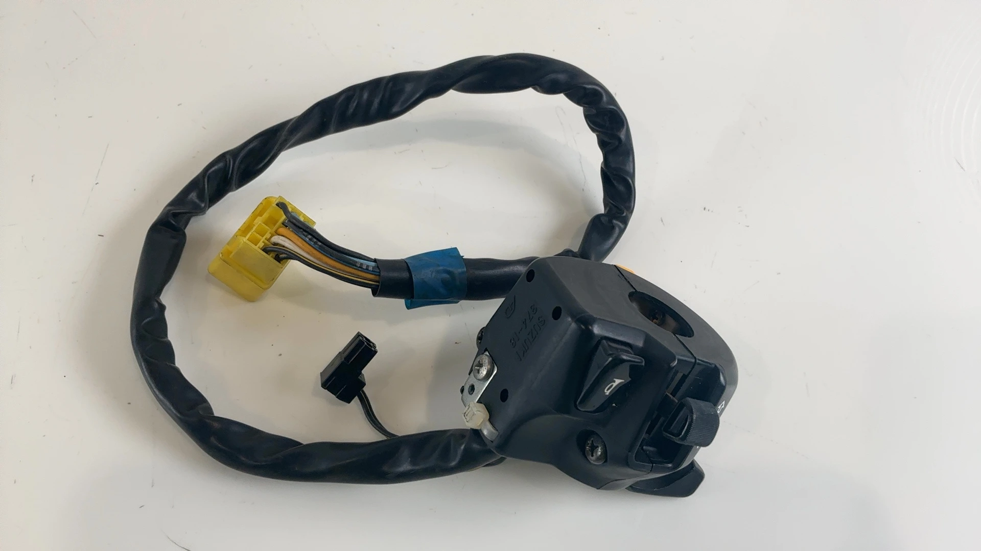 Suzuki SV1000 SV1000S 1000cc Left Handlebar Switch 2003-2007 37400-16G60 374-18 - Image 1