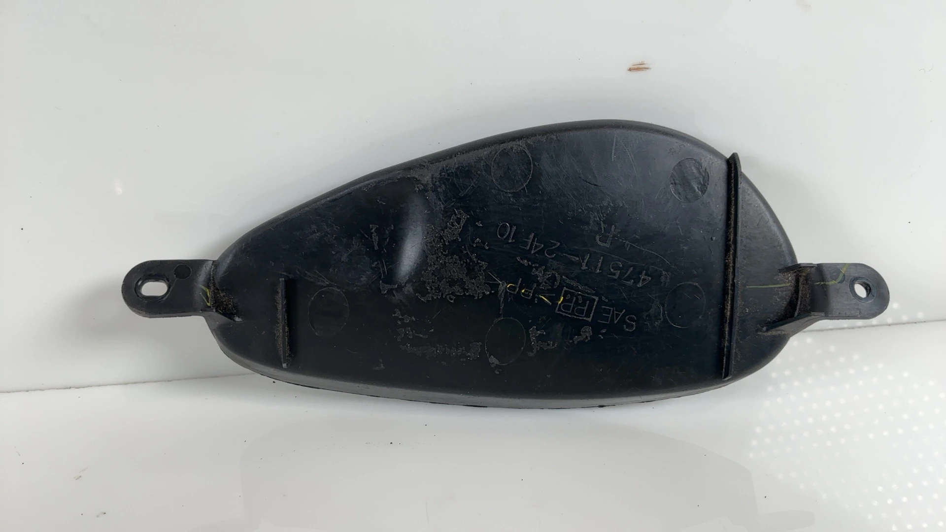 Suzuki Hayabusa GSX1300R 1300 Right Inner Tail Cap 1999-2007 OEM 47511-24F10 - Image 4