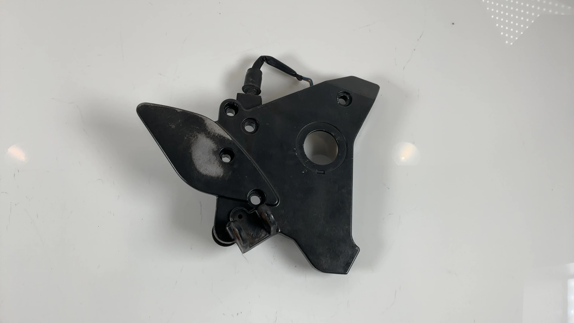 Kawasaki ZR-7 ZR750 750cc Front Right Footrest Bracket 1999-2005 35063-1051-EZ - Image 3