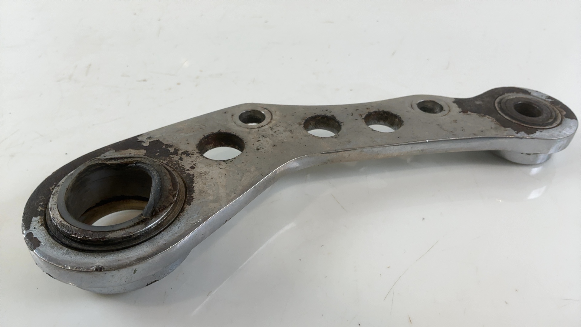 Kawasaki GPz 750 ZX750A Rear Brake Caliper Holder Bracket 1983-85 OEM 43044-1037 - Image 5