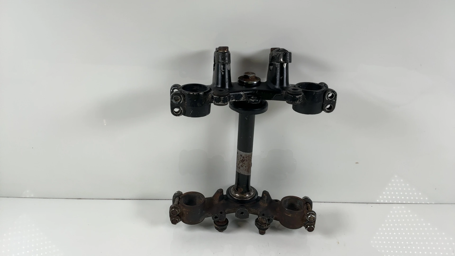 Kawasaki KE175 D 175cc Triple Tree Steering Stem Clamp 1980-1983 OEM 44039-1020
