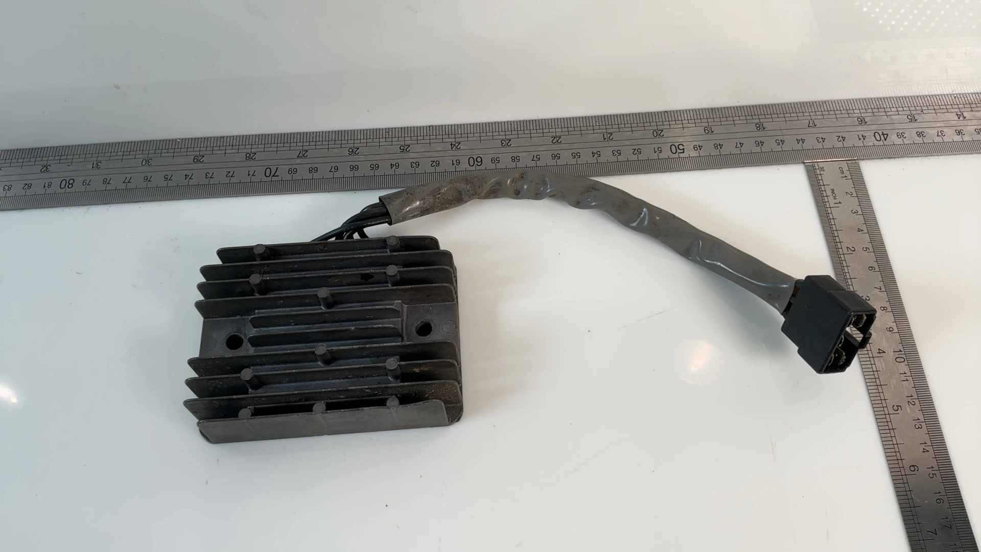Suzuki GSXR600 GSX-R 600cc Regulator Rectifier 2001-2003 OEM 32800-33E21 RS41 38 - Image 3