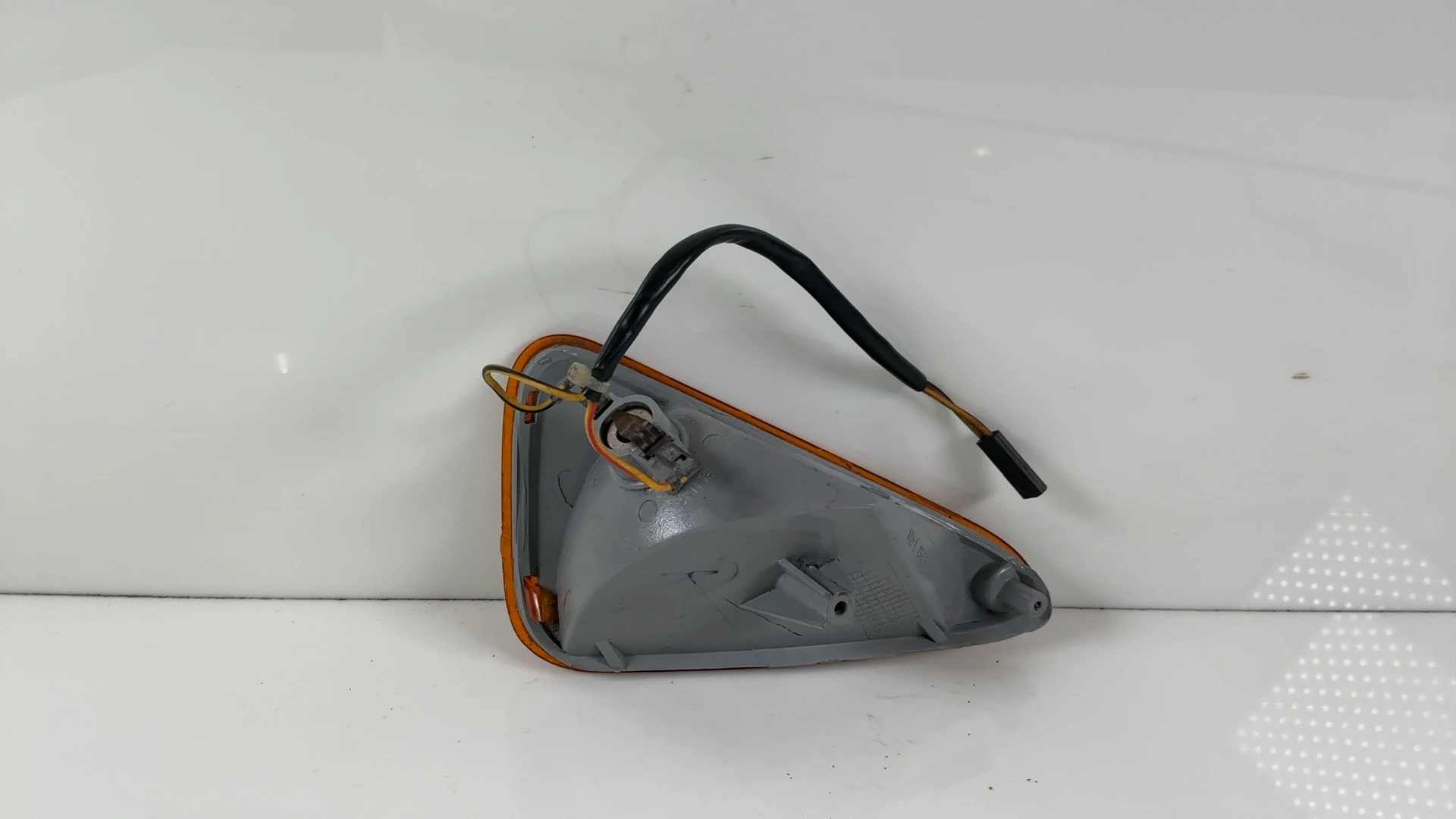 BMW C1 125 200 Front Right Turn Signal Indicator Light 2000-2003 OEM 63132329148 - Image 2