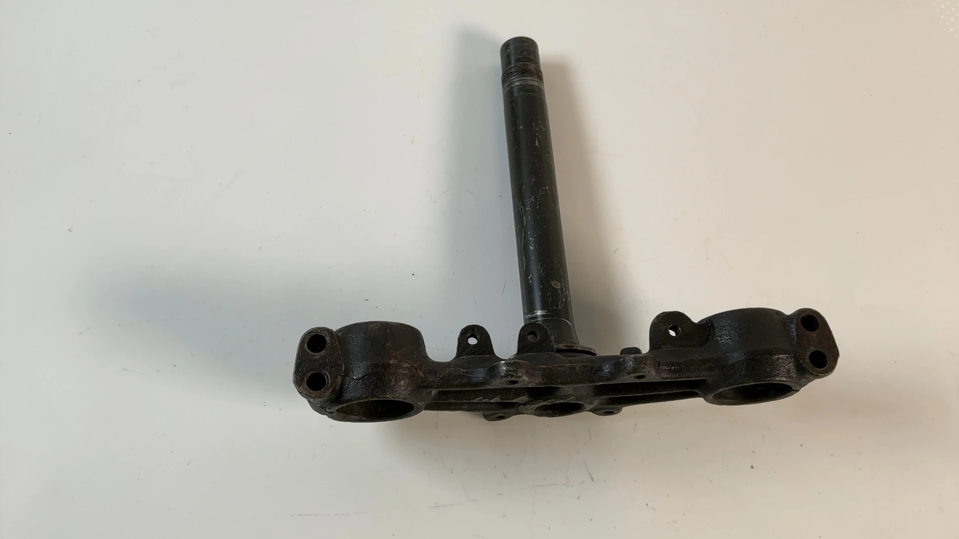 Yamaha DT125 DT80 10V 125cc Lower Fork Bridge Yoke 1982-1990 OEM 10V-23340-30-90 - Image 2