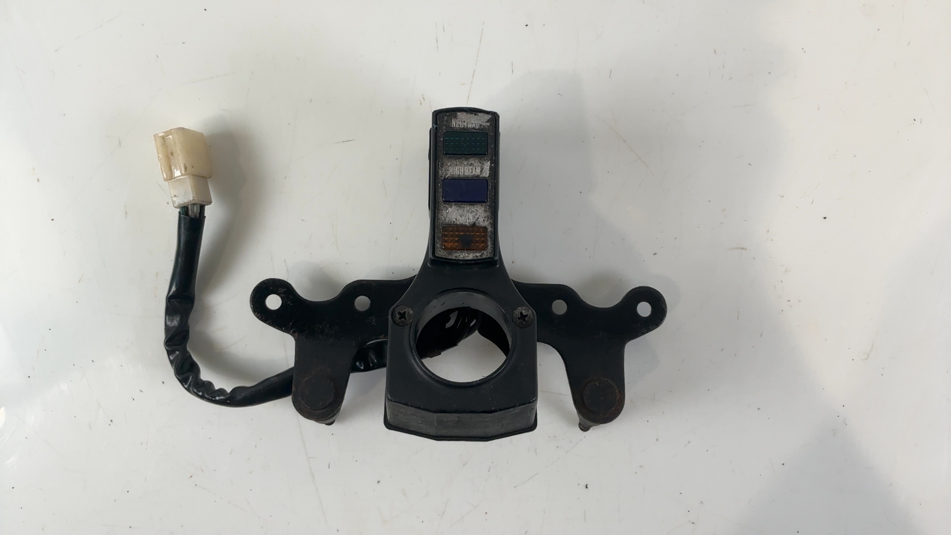 Kawasaki KZ250 LTD KZ250-D1 250cc Gauge Bracket Pilot Box 1980 OEM 25023-1011