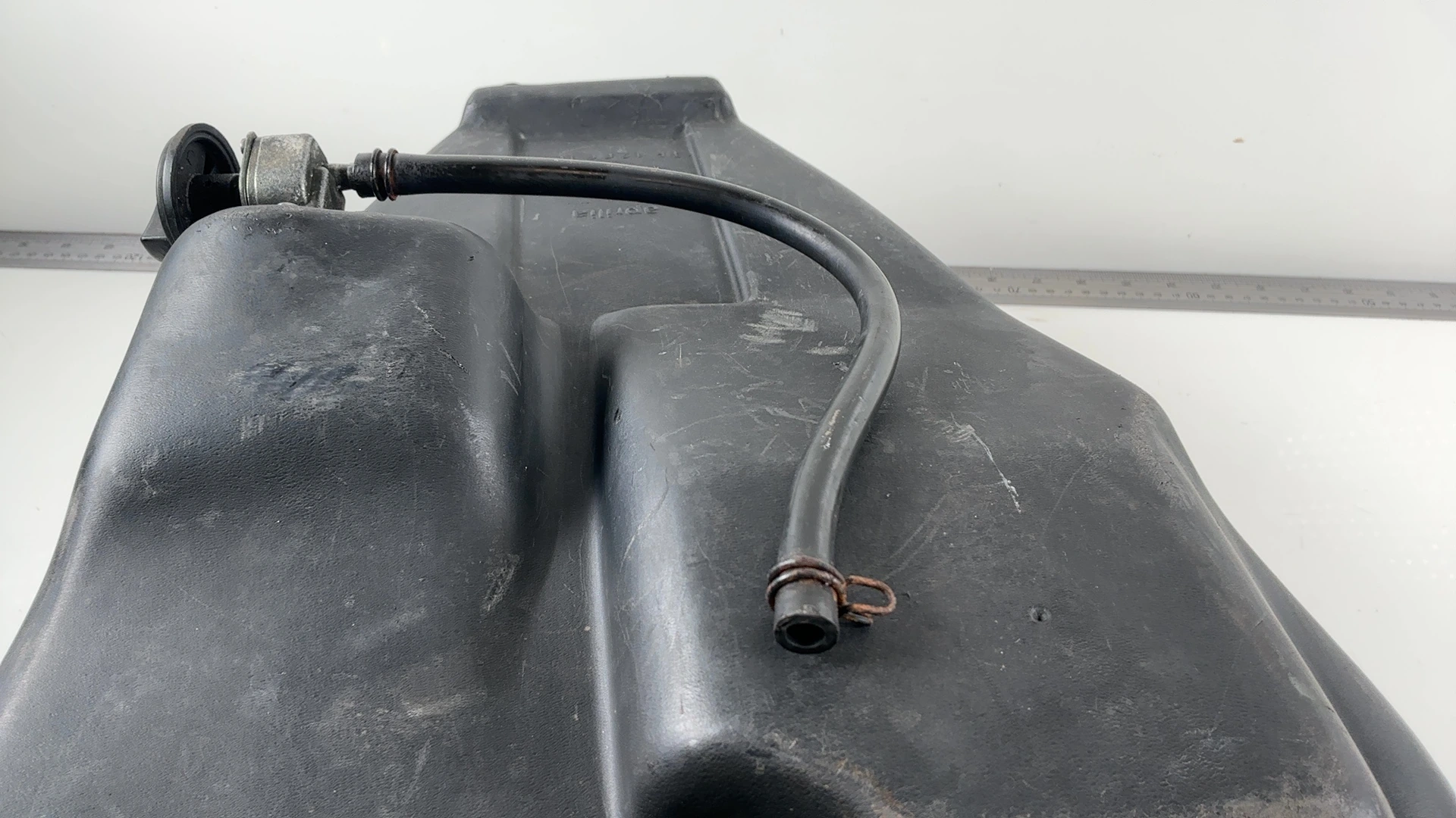 Aprilia RS 125 RS125 125cc Fuel Petrol Tank 1999-2005 OEM AP8139124 - Image 5