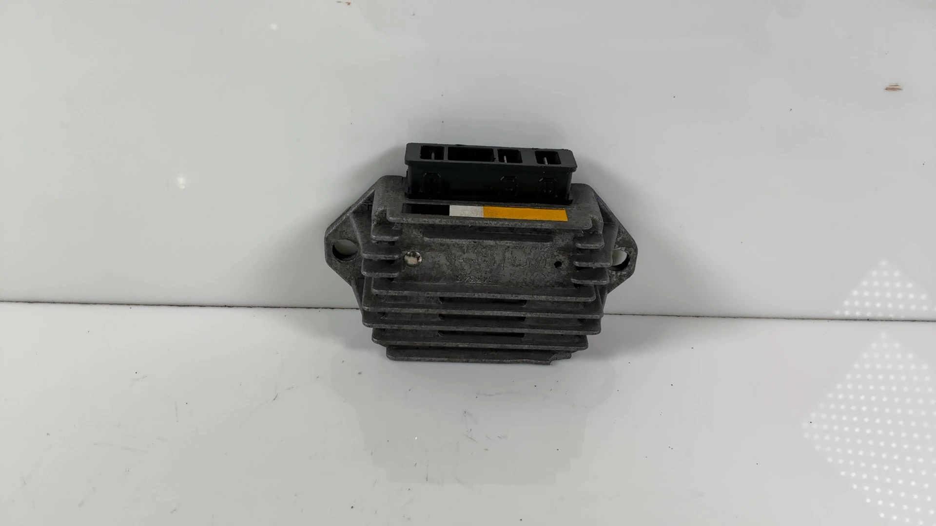 Piaggio Vespa PK 50 PK50 50cc Regulator Rectifier 1982-1991 OEM 343343 - Image 1