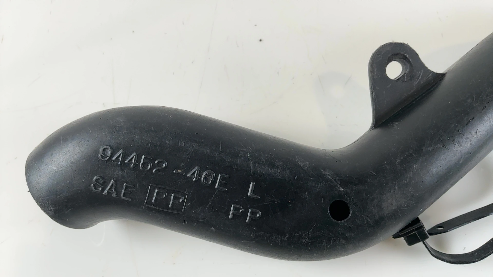 Suzuki GSXR 1100W GSXR1100 1100cc Left Air Intake Duct 1993-1998 OEM 94452-46E20 - Image 4
