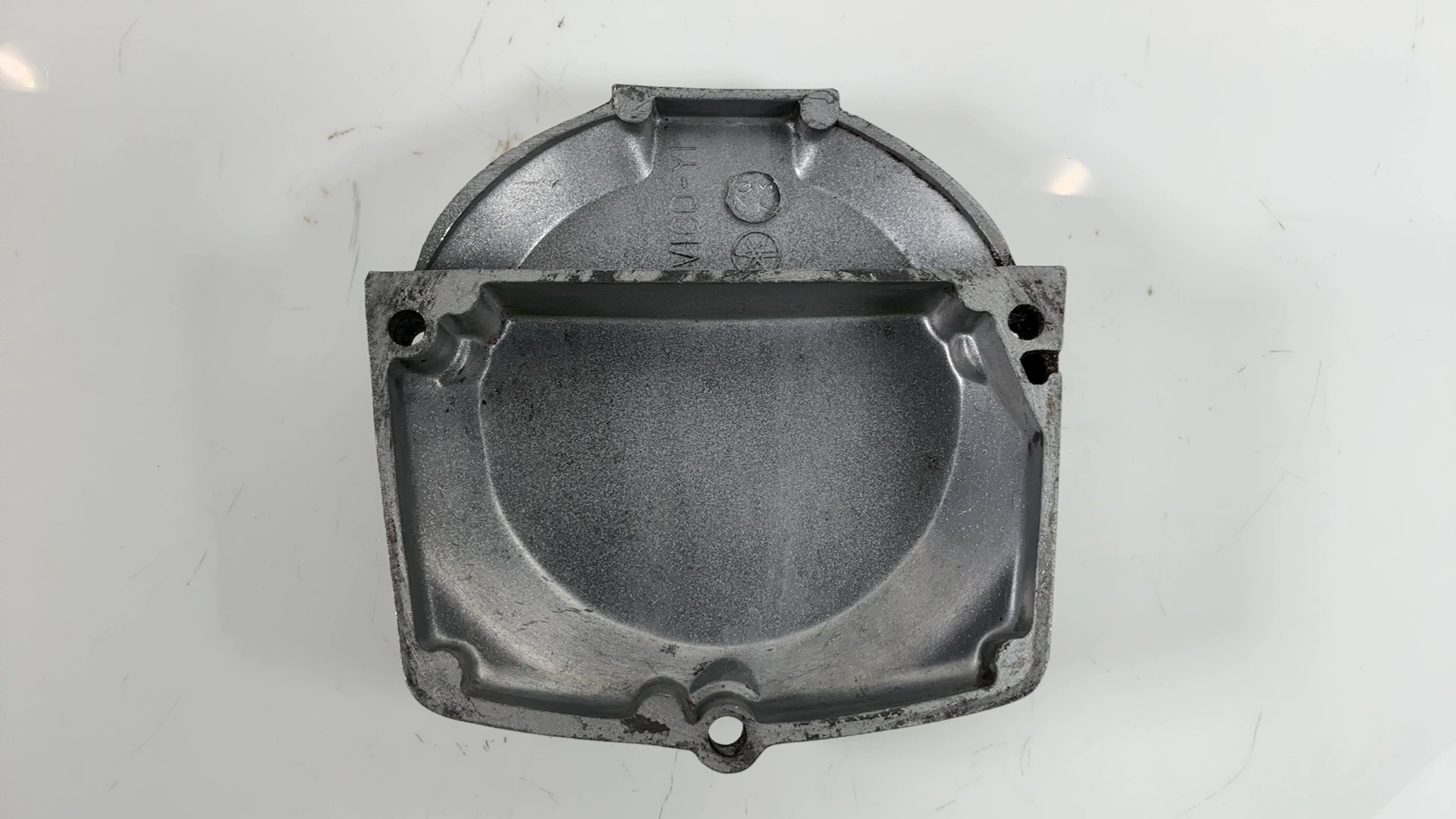 Yamaha RX125 RX 125 Oil Pump Cover 1975 1976 OEM 1V1-15416-00 - Image 3