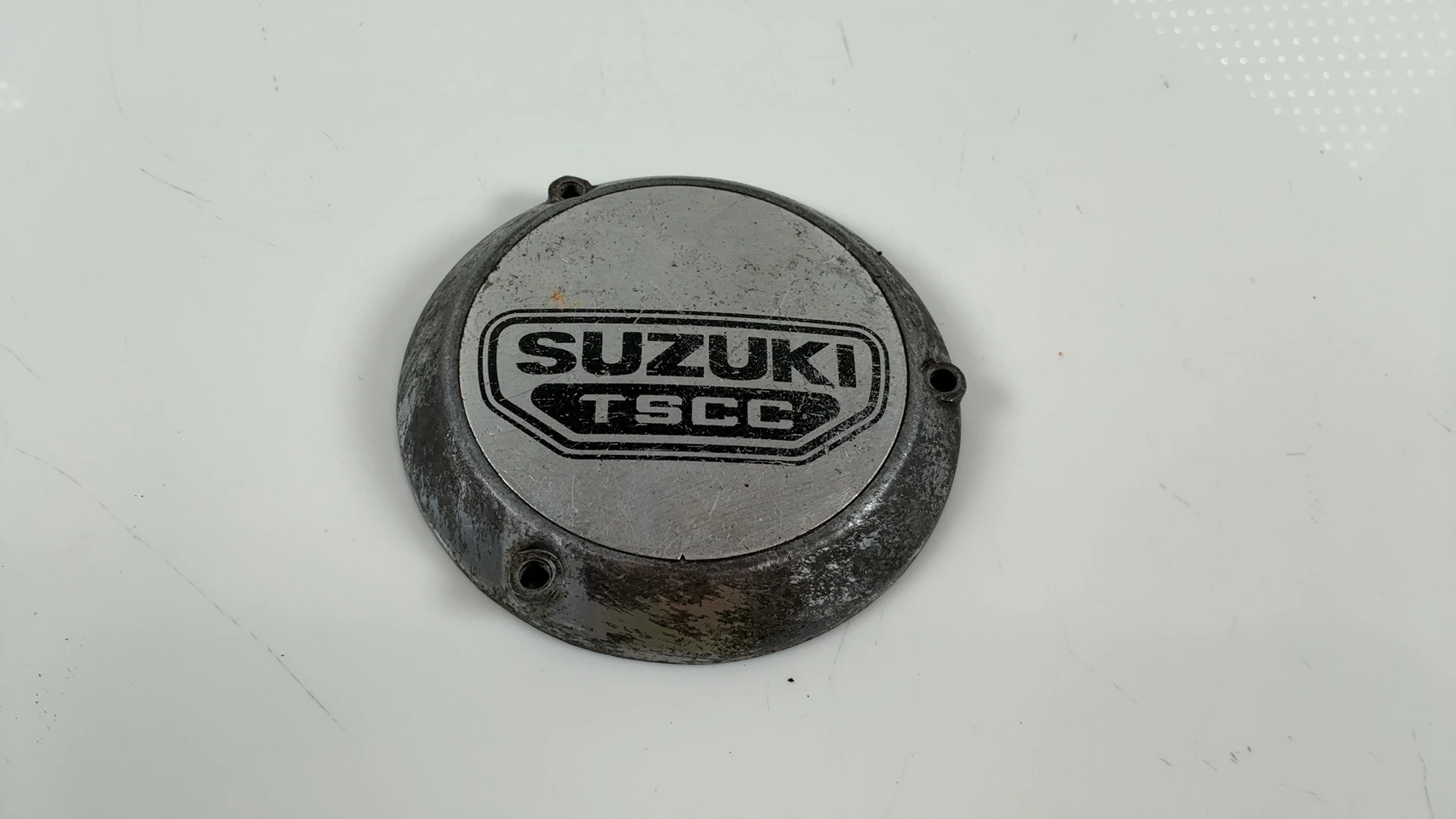 Suzuki GS400E GS400 400cc Ignition Cover 1980-1983 OEM 11491-49200 - Image 1