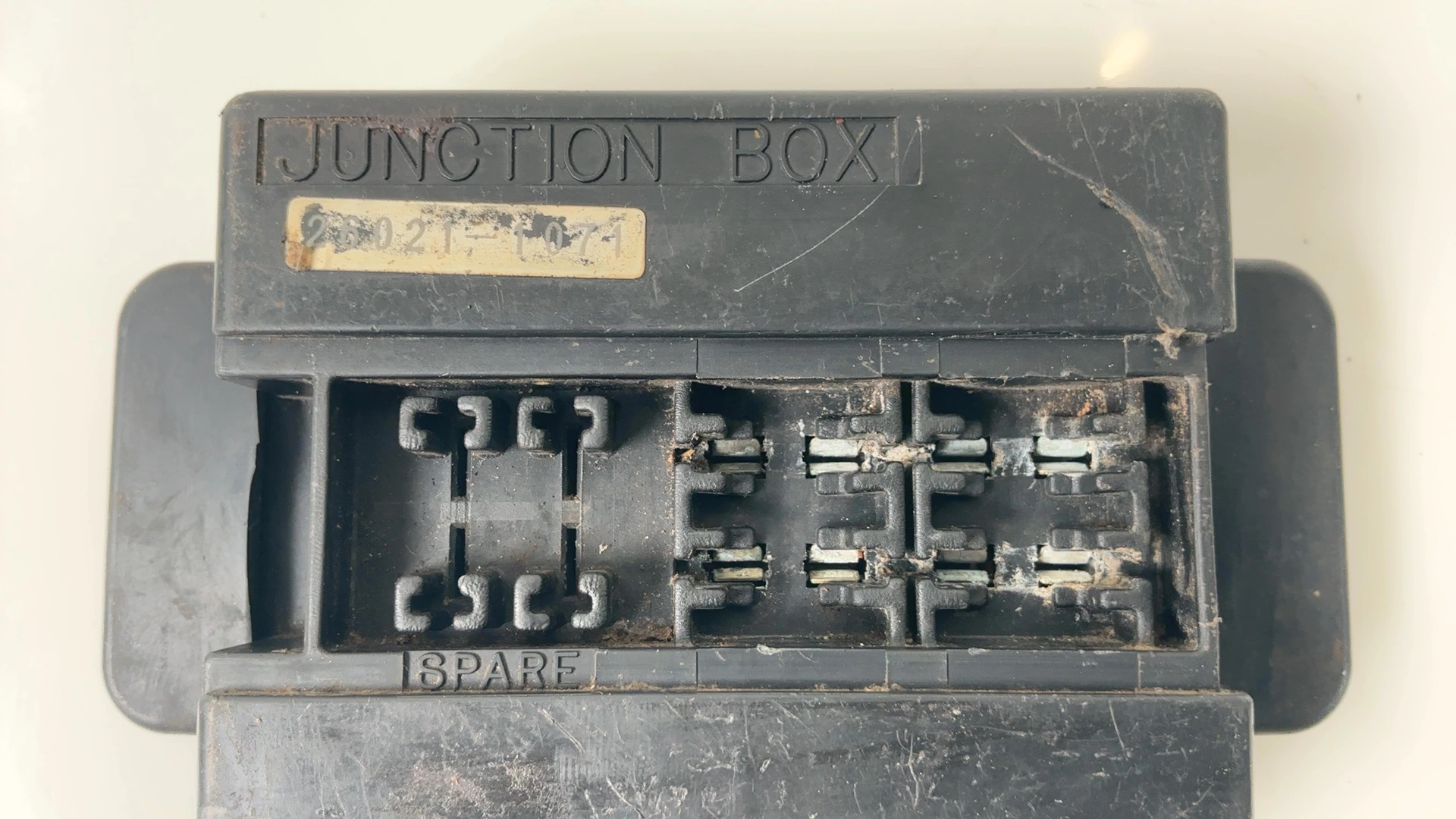 Kawasaki Ninja ZX-7 ZX750 750 CC Fuse Junction Box 1989-1993 OEM 26021-1071 - Image 3