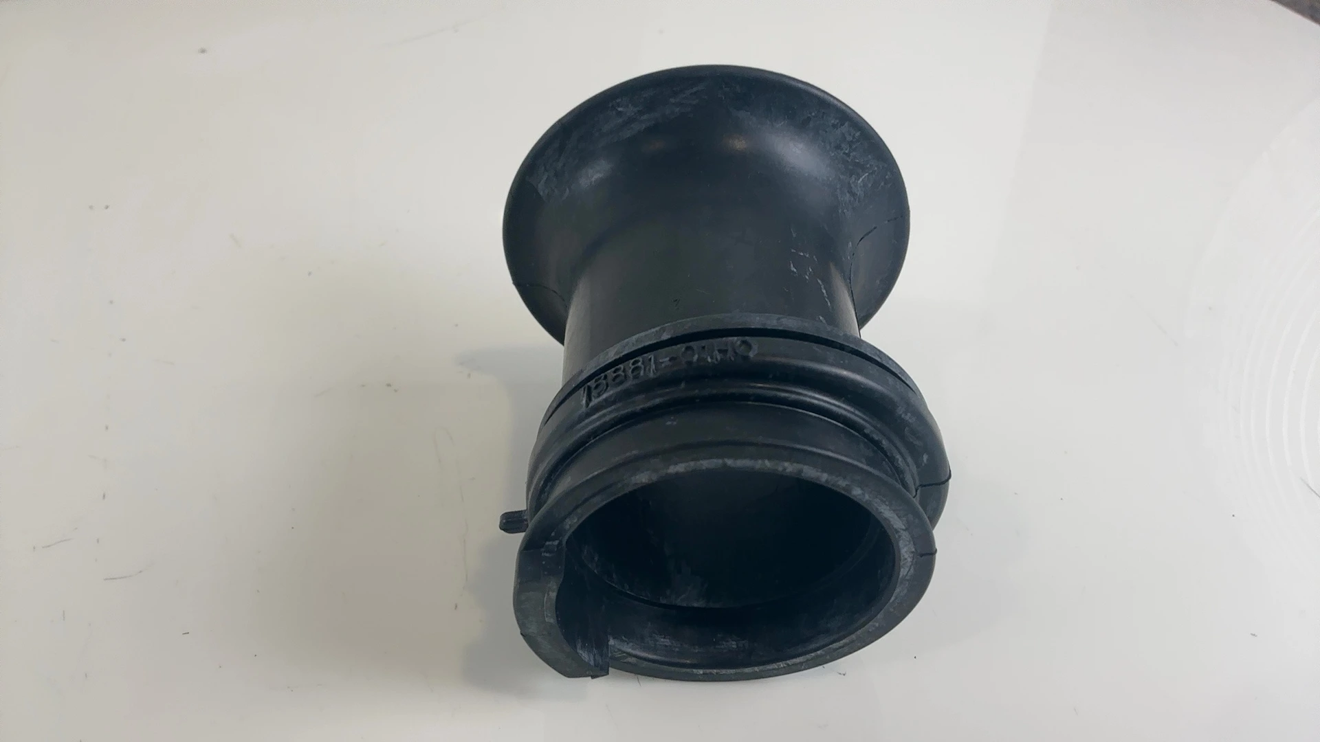 Suzuki GSX-R 600 K6 600CC Air Cleaner Outlet Tube 2006-2010 OEM 13881-01H01 - Image 5