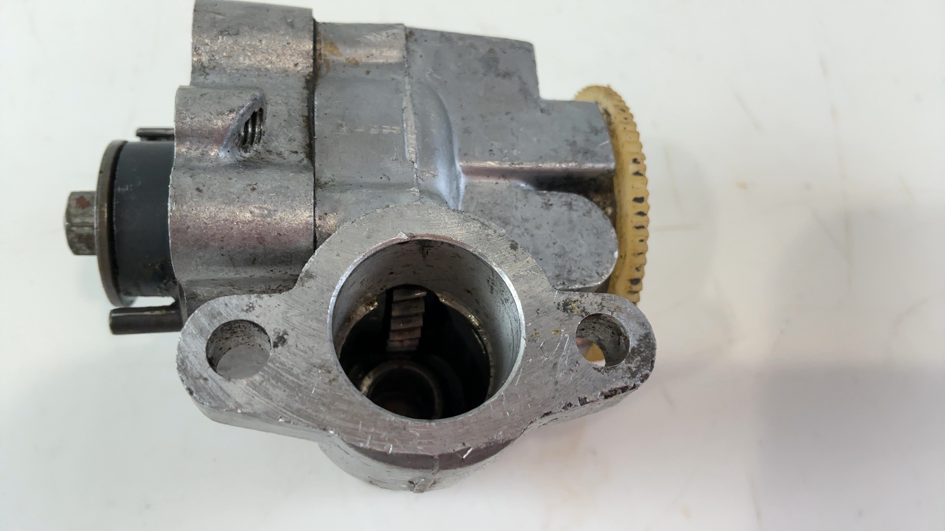 Yamaha DT250 DT 250 250cc Oil Pump Injection Assembly 1977-1979 OEM 1M1-13101-01 - Image 9