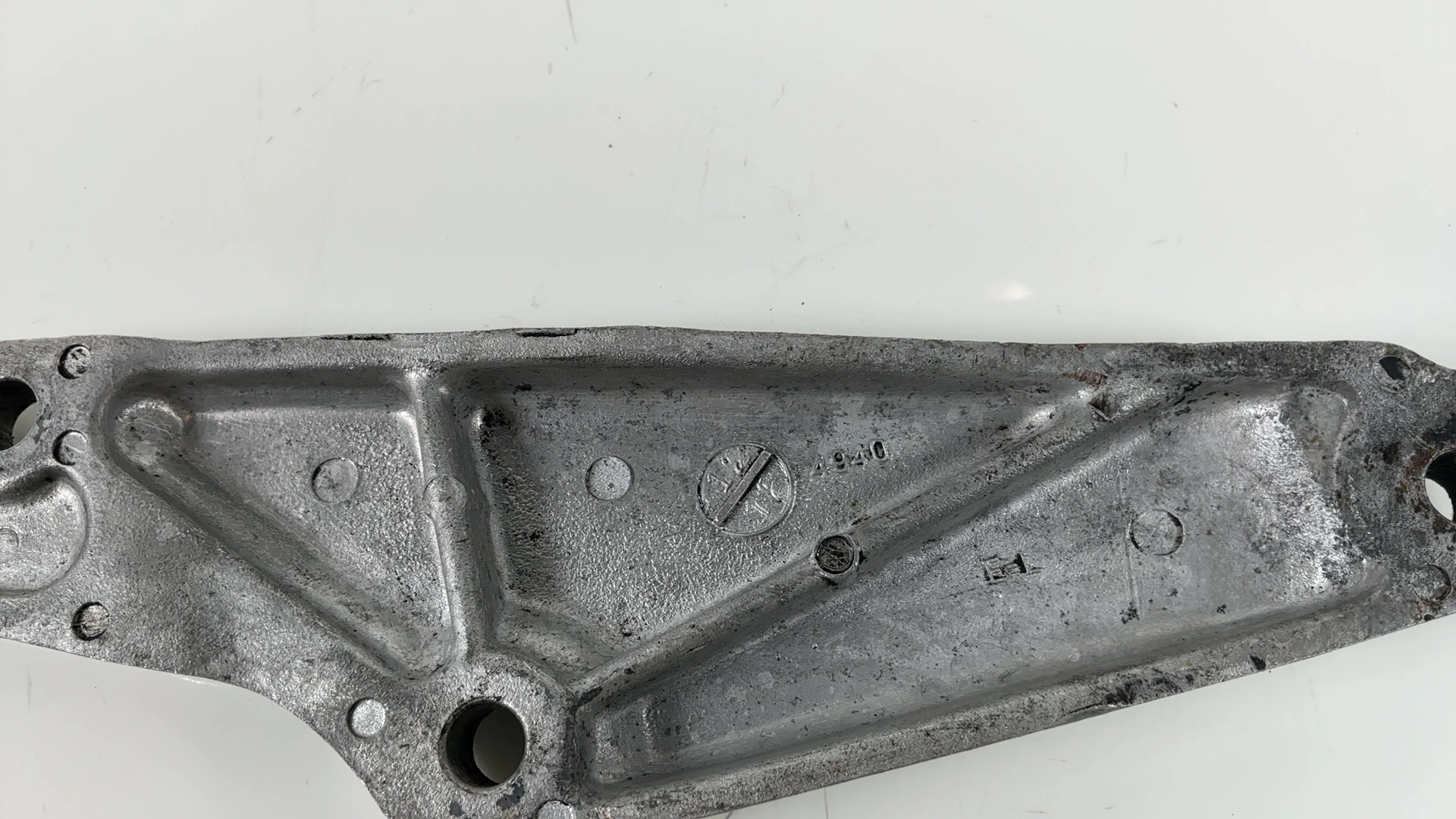 Suzuki GS650 GS650G 650cc Left Muffler Footrest Bracket 1981-83 OEM 43821-34210 - Image 7