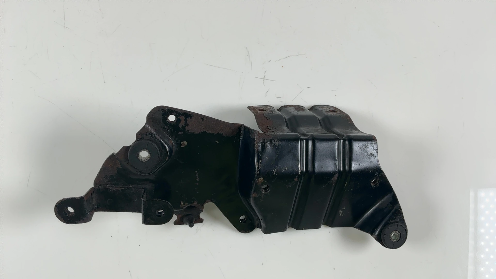 Suzuki GS700E GS700 700cc Electrical Panel Bracket 1984 1985 OEM 47410-31300