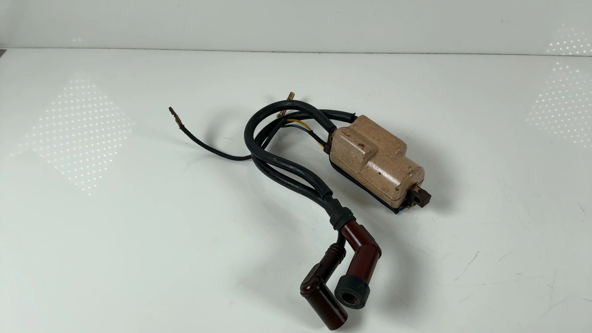 Suzuki GS850 G 850cc Ignition Coil 1981 1982 OEM 33410-45110