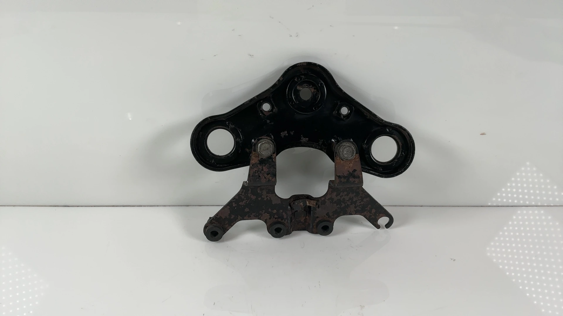 Suzuki GP100 GP125 100 125 Upper Fork Bridge Yoke 1978-1993 OEM 51310-36220-291 - Image 1
