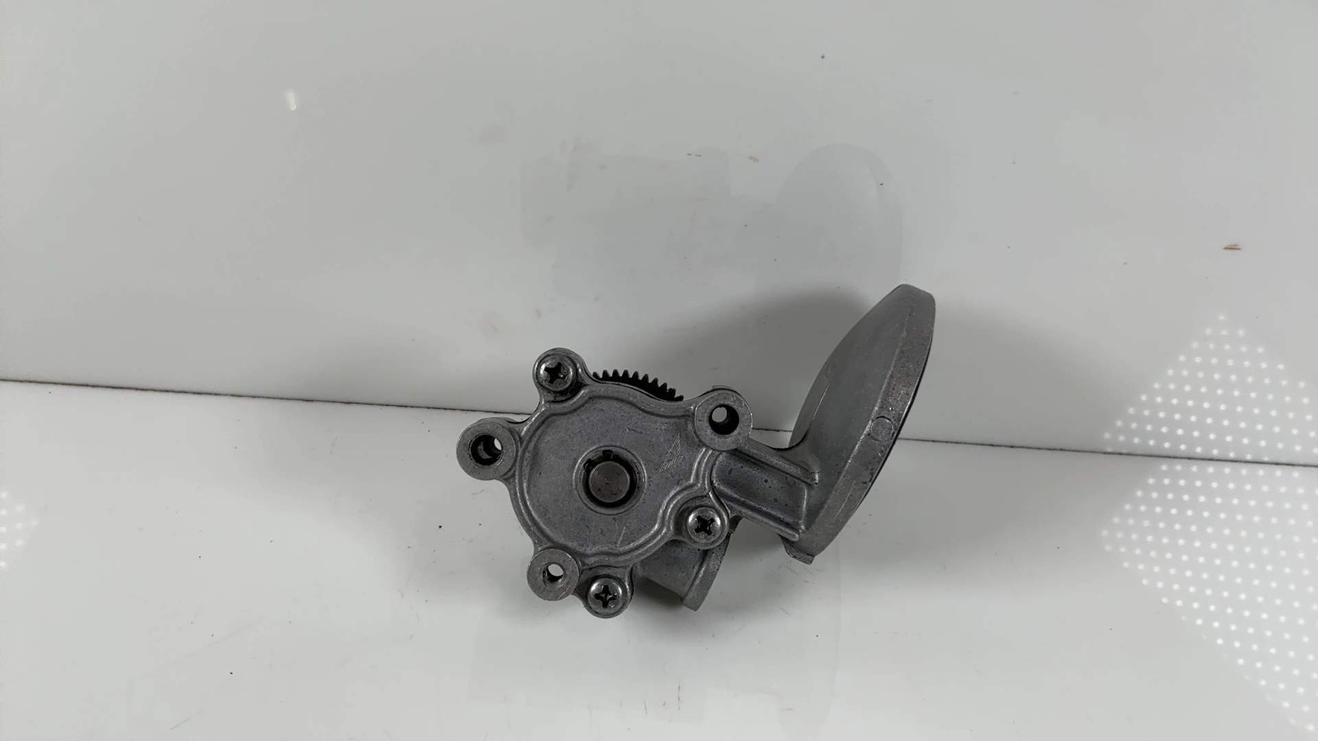 Kawasaki GPZ 400R ZX400D 400cc Engine Oil Pump 1985-1989 OEM 16082-064