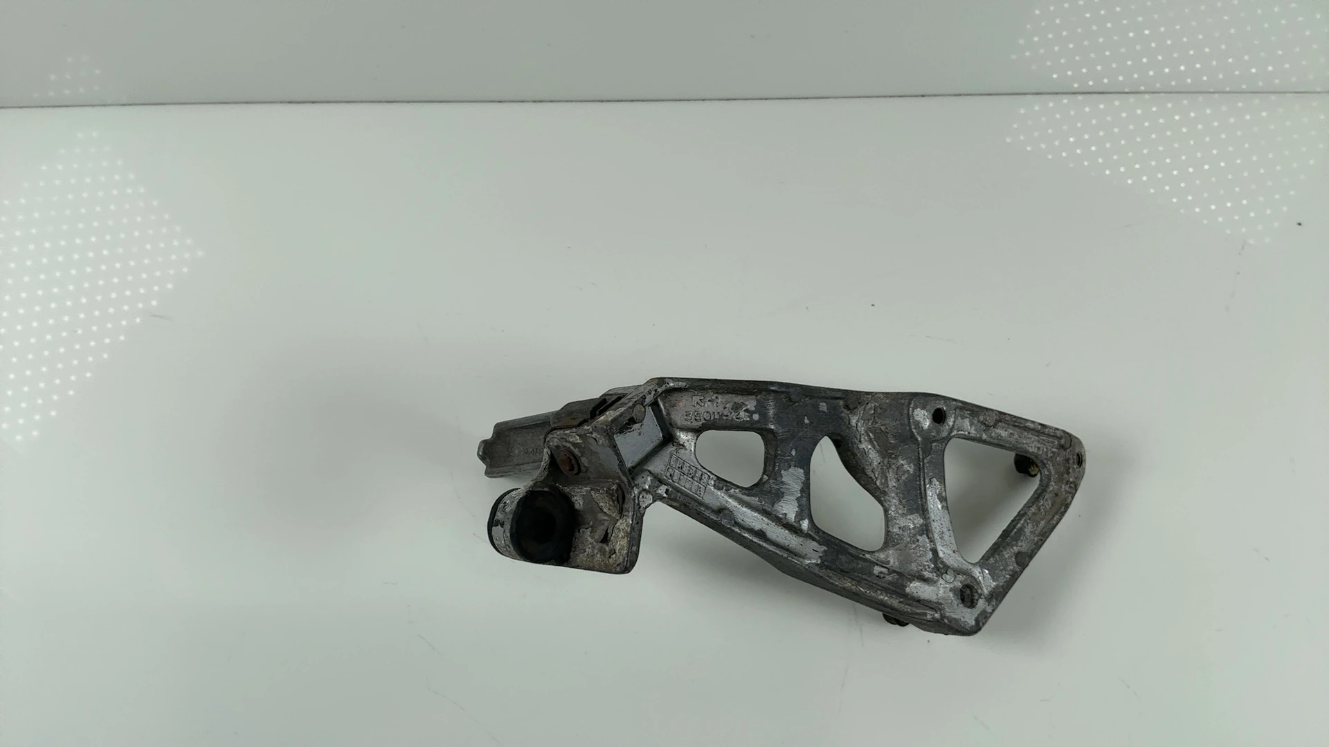Kawasaki ZXR750 ZX750H 750 Right Rear Foot Rest Hanger 1989-1990 OEM 35011-1480 - Image 4