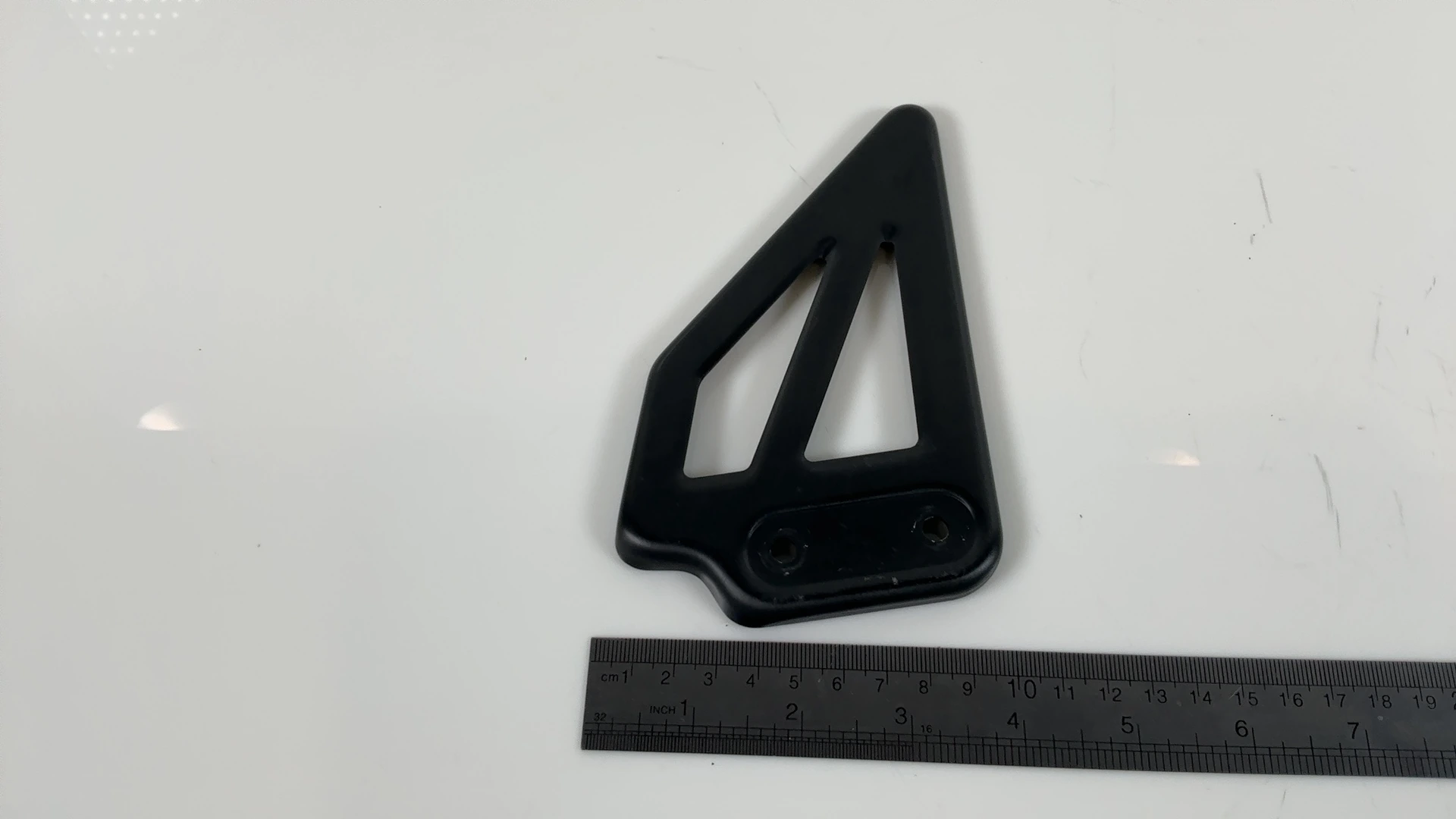 Suzuki GSXR 600 750 1000 Left Heel Guard 2000-2003 OEM 43576-35F01 - Image 2