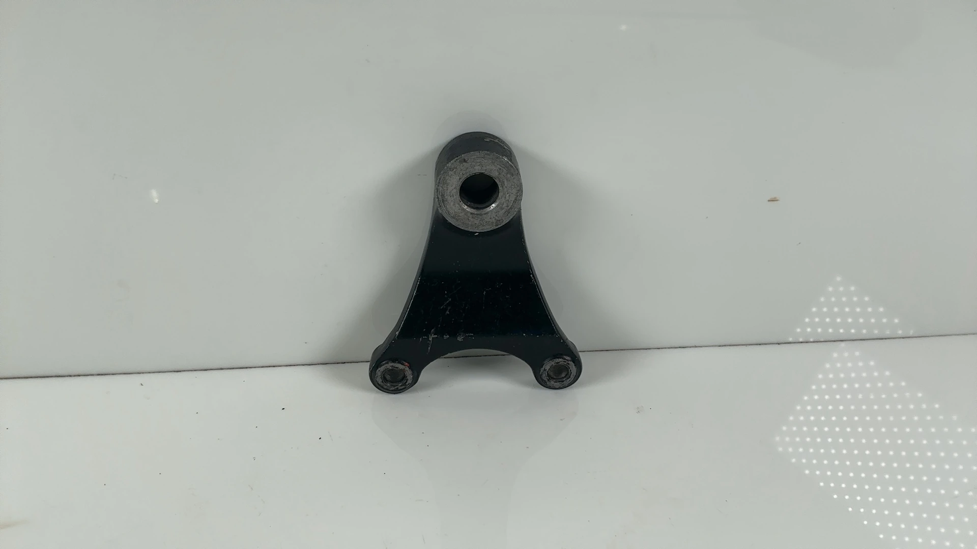 Suzuki GS1100E GS1100 1100cc Rear Brake Caliper Bracket 1981-82 OEM 69721-47001 - Image 2
