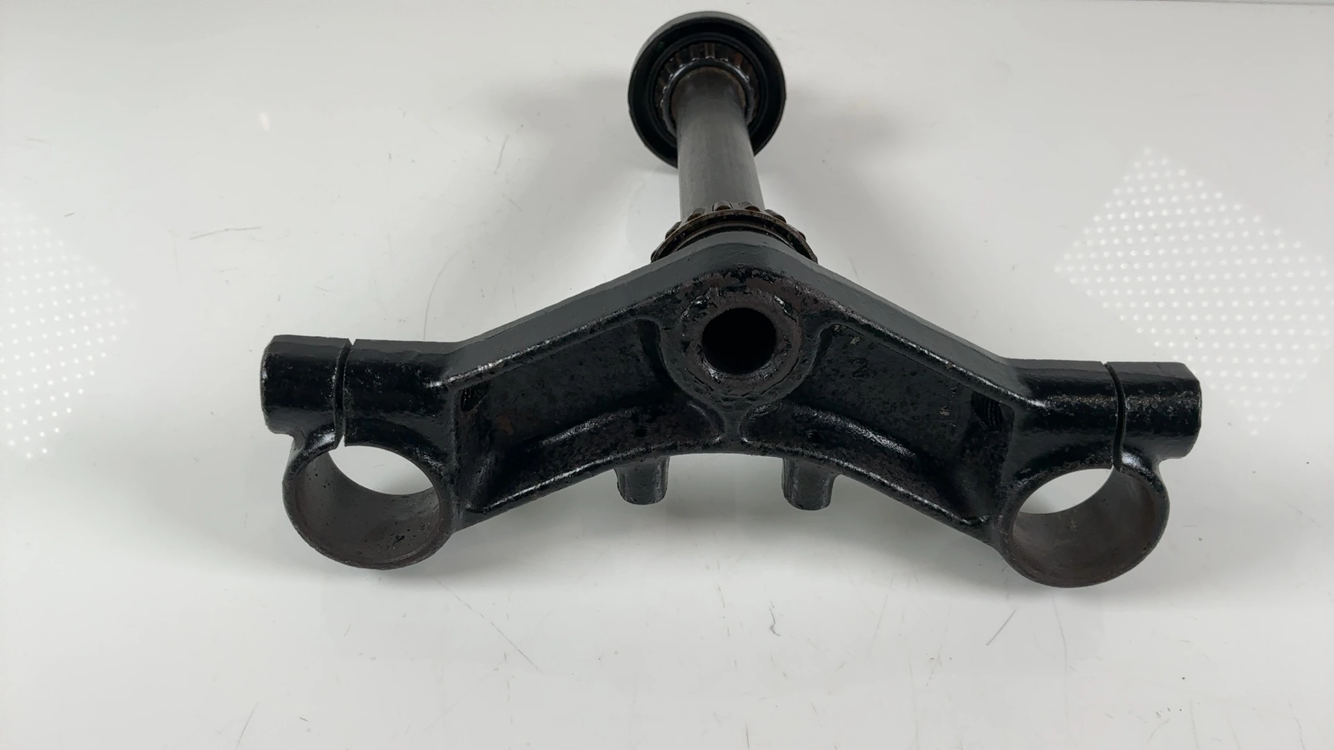 Kawasaki GPz750 ZX750A 750cc Lower Triple Tree Clamp Yoke 1983-85 OEM 44037-1111 - Image 7