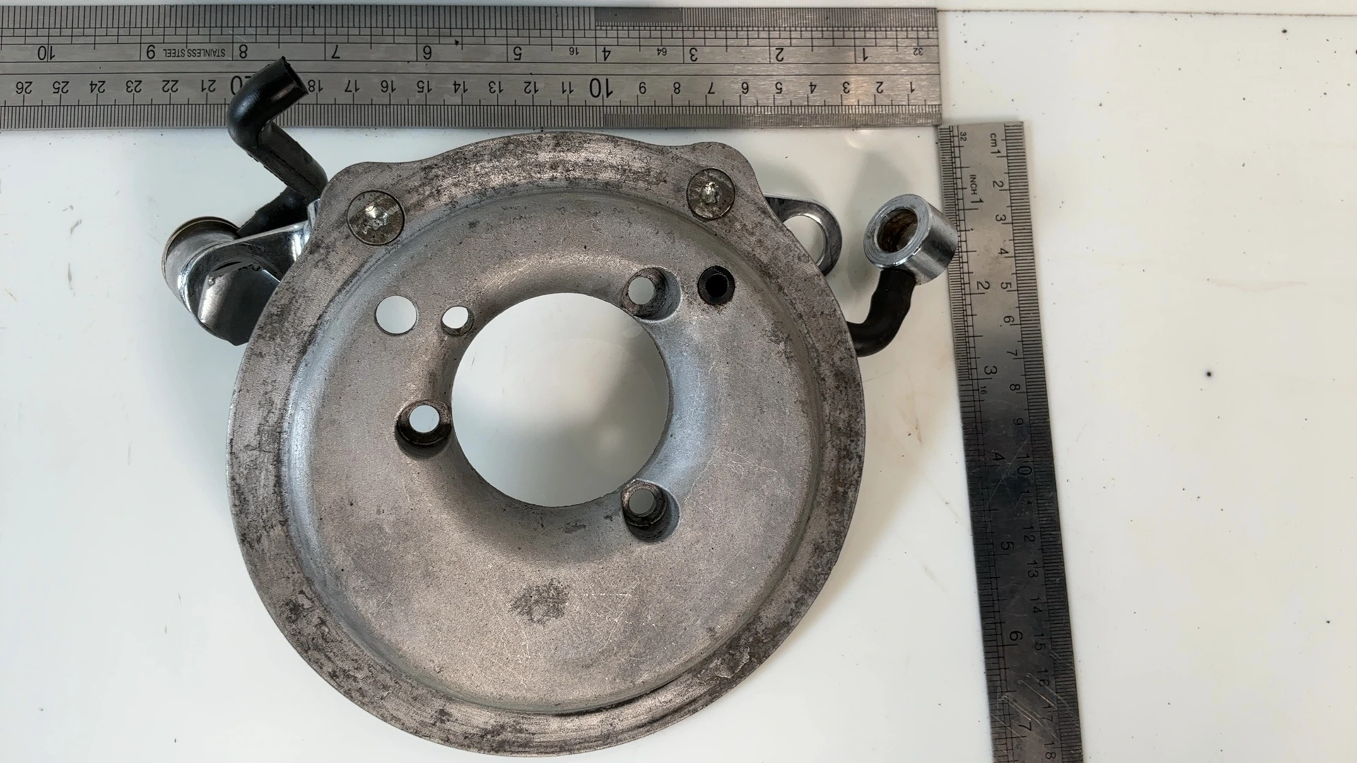 Harley Electra Glide FLHTC 1584 Air Cleaner Backing Plate 2002-07 OEM 29478-05A - Image 3