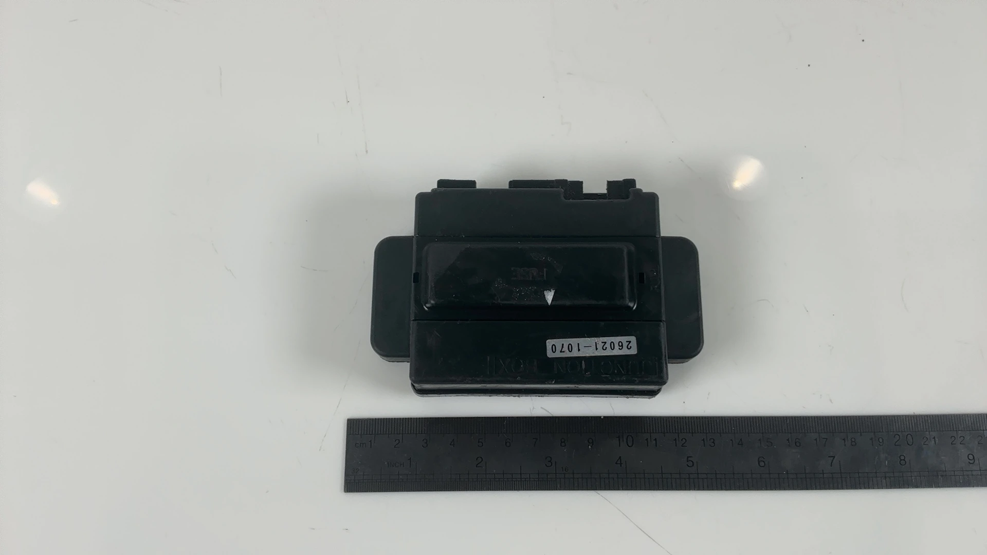 Kawasaki ZZR 1100 ZX1100 C 1100cc Fuse Junction Box 1990-1992 OEM 26021-1070 - Image 1