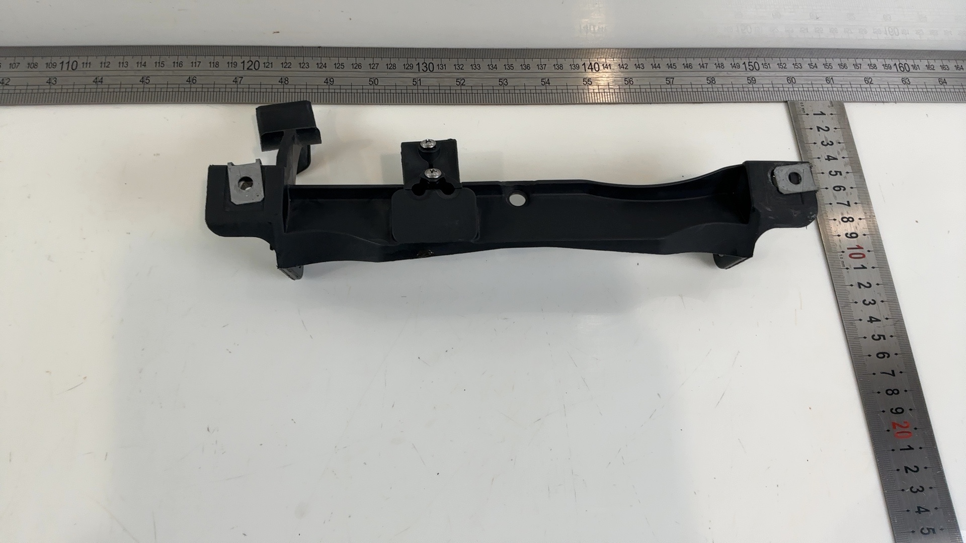 Aprilia Tuono 660 Factory 660cc Fluid Hose Support Bracket 2026 OEM 2B013333 - Image 3