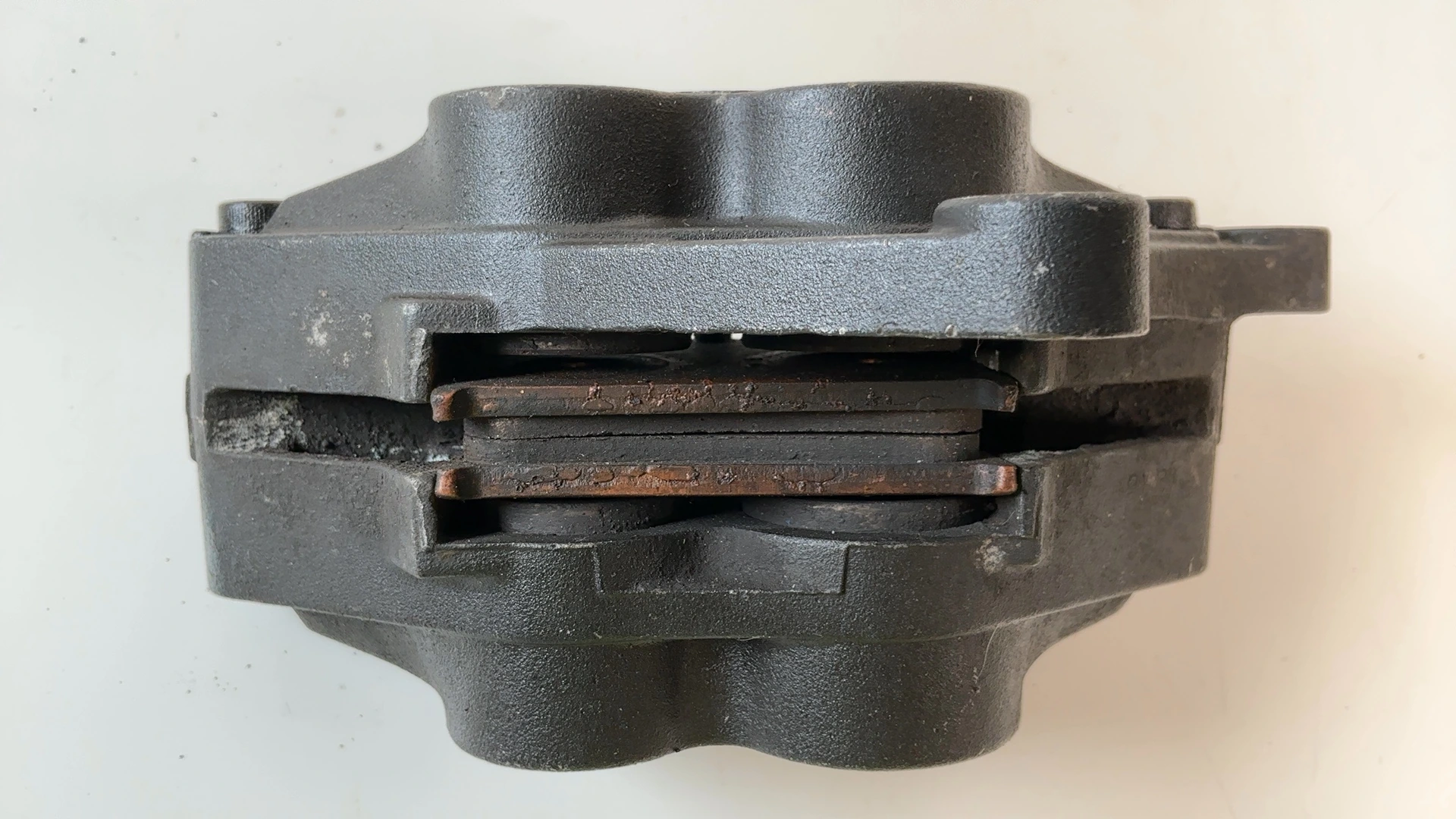 Triumph Sprint ST 1050 1050cc Front Right Brake Caliper 2005-2010 OEM T2020532 - Image 5