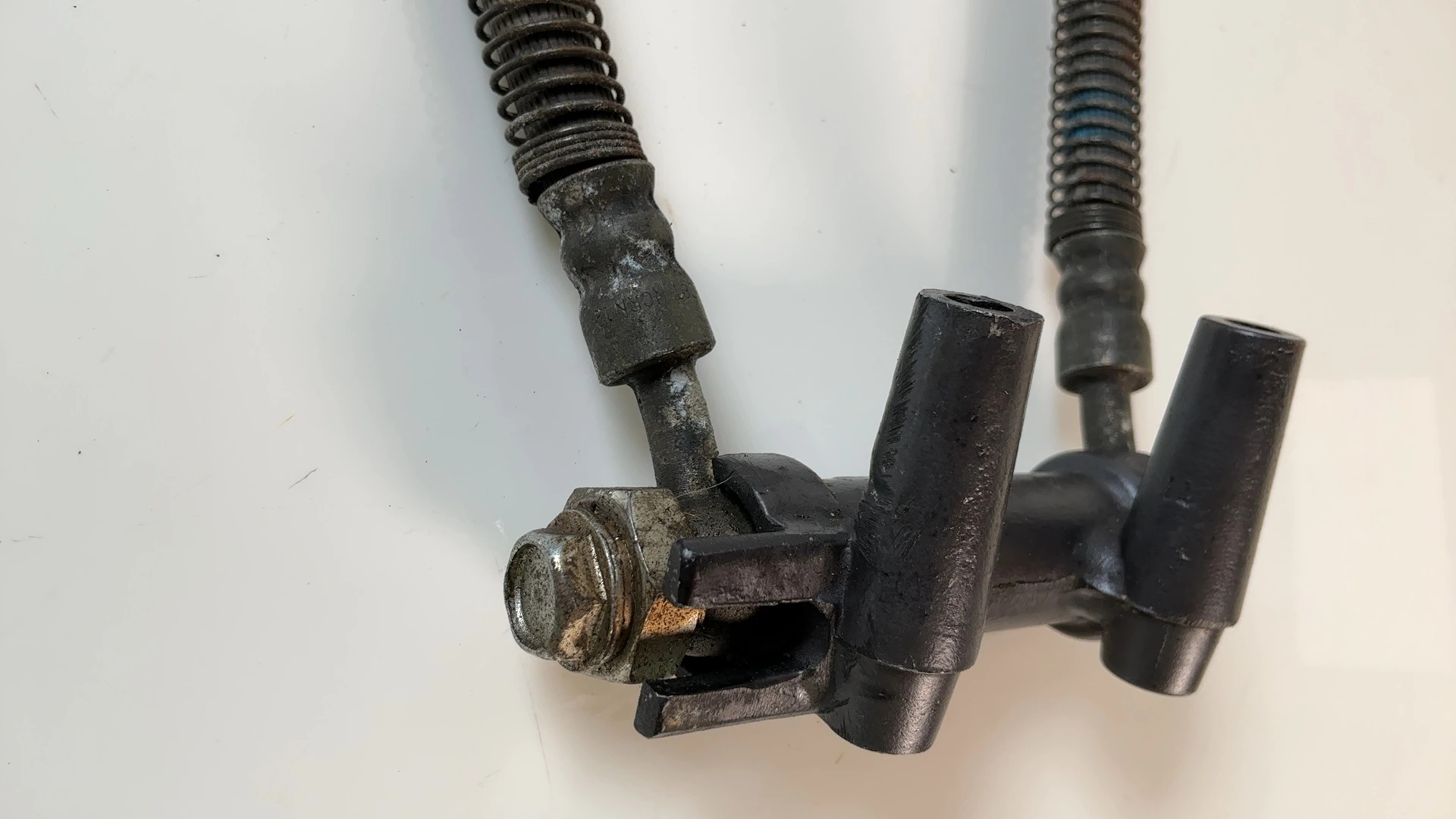 Kawasaki Ninja ZX600 ZX6R Front Brake Hose Splitter Junction 1995-97 43061-1002 - Image 7