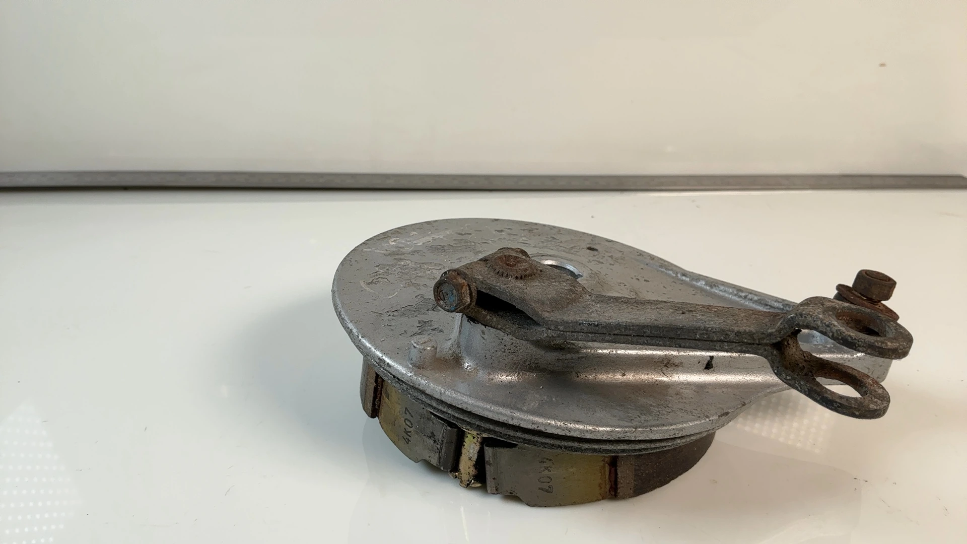 Honda CG125 CG 125cc Rear Wheel Drum Brake Panel Plate 2001-08 OEM 43100-KGA-900 - Image 3