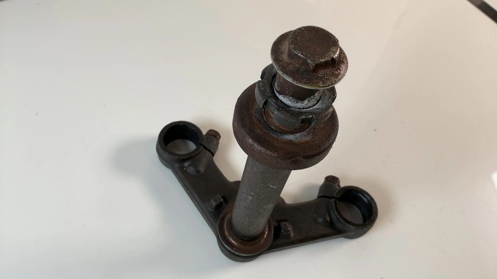 Yamaha XS360 XS400 Lower Triple Tree Stem Clamps 1976-1977 OEM 1L9-23340-00-90 - Image 6